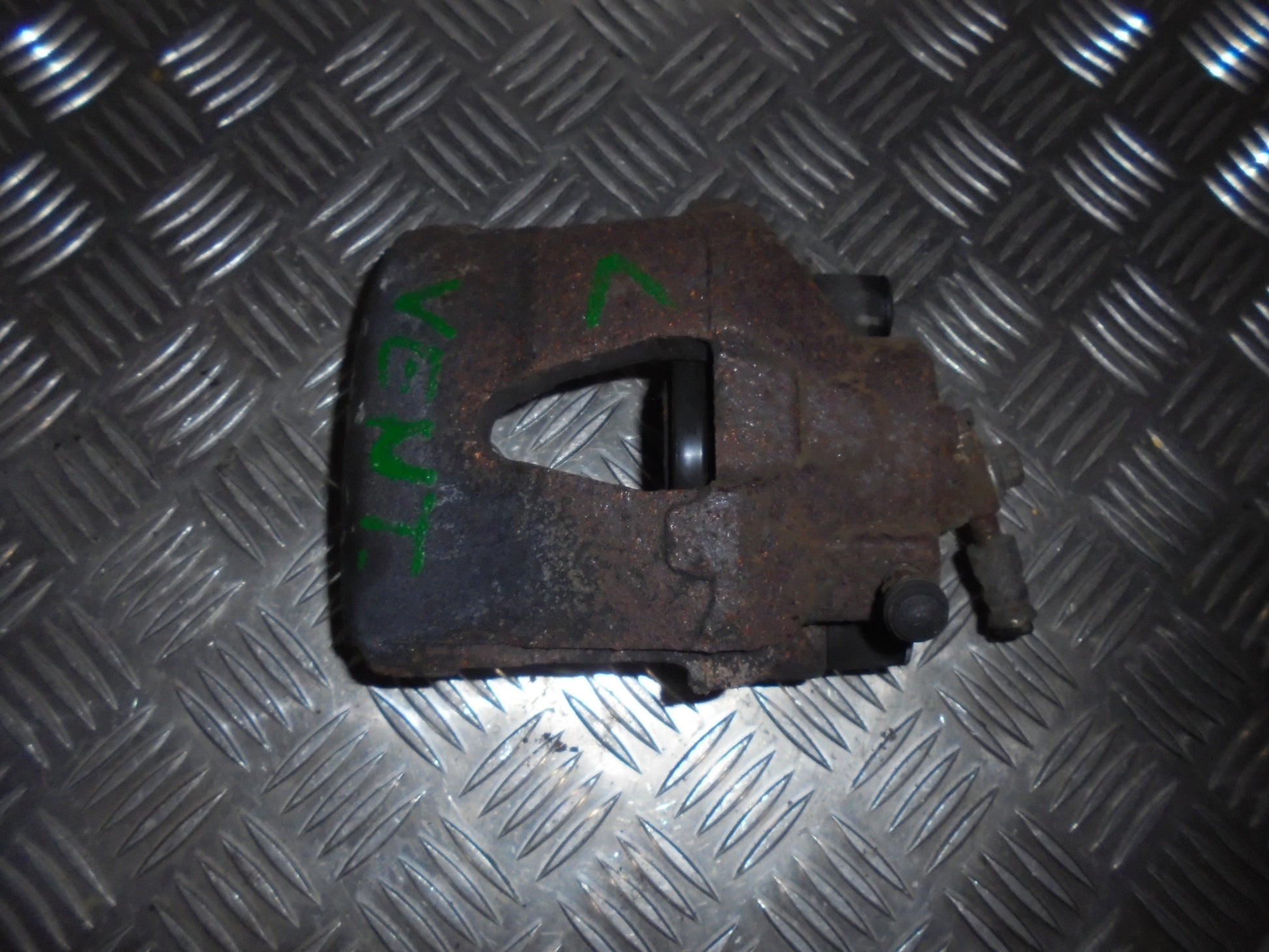 Seat Mii Bremsekaliber VF Med OEM Nr. 1K0615123D Fra Seat Ophugger