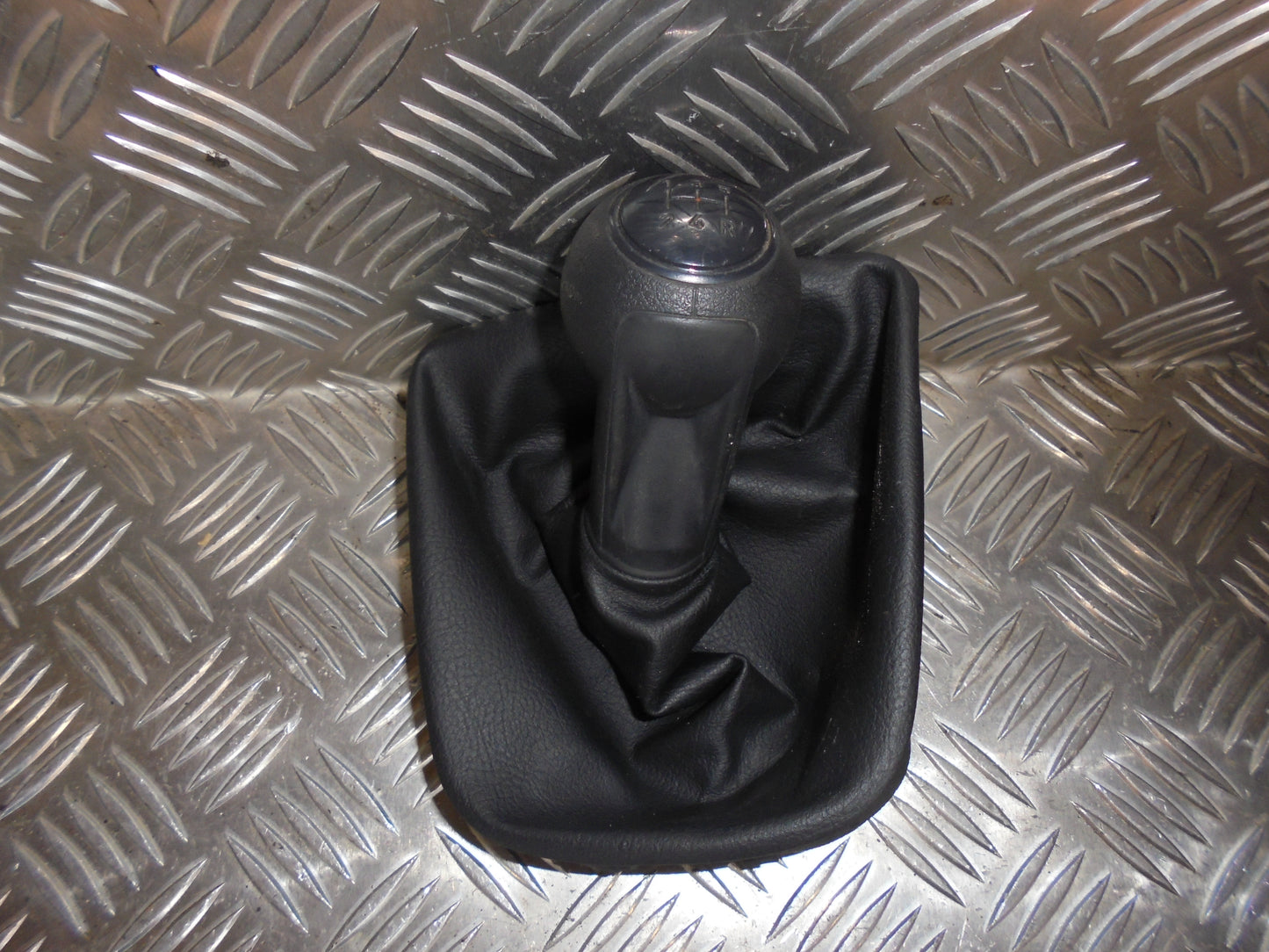 Seat Mii Gearknop Med OEM Nr. 1SL711113F Fra Seat Ophugger