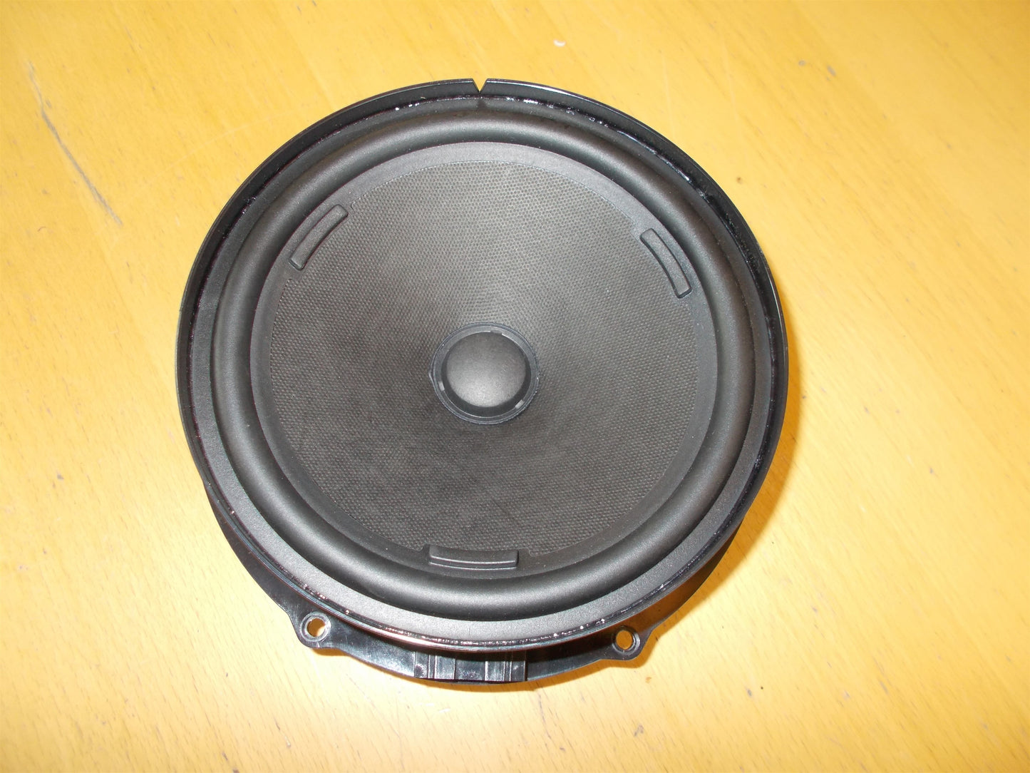 VW Tiguan 5N Højttaler Med OEM Nr. 5TA035454 Fra VW Ophugger