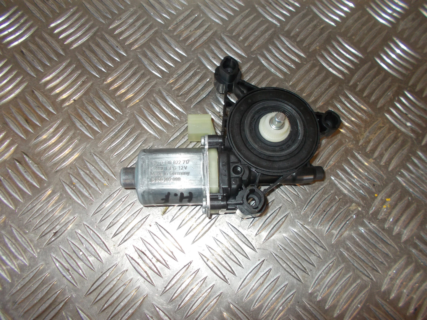 VW Tiguan Rudemotor - Rudehejs Med OEM Nr. 5Q0959801B Fra VW Ophugger