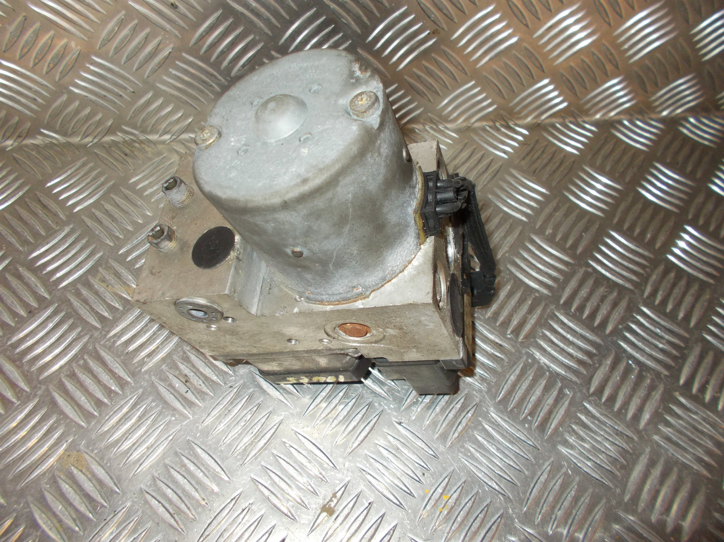 Opel Vectra B ABS Pumpe Med OEM Nr. 0273004231 Fra Opel Ophugger