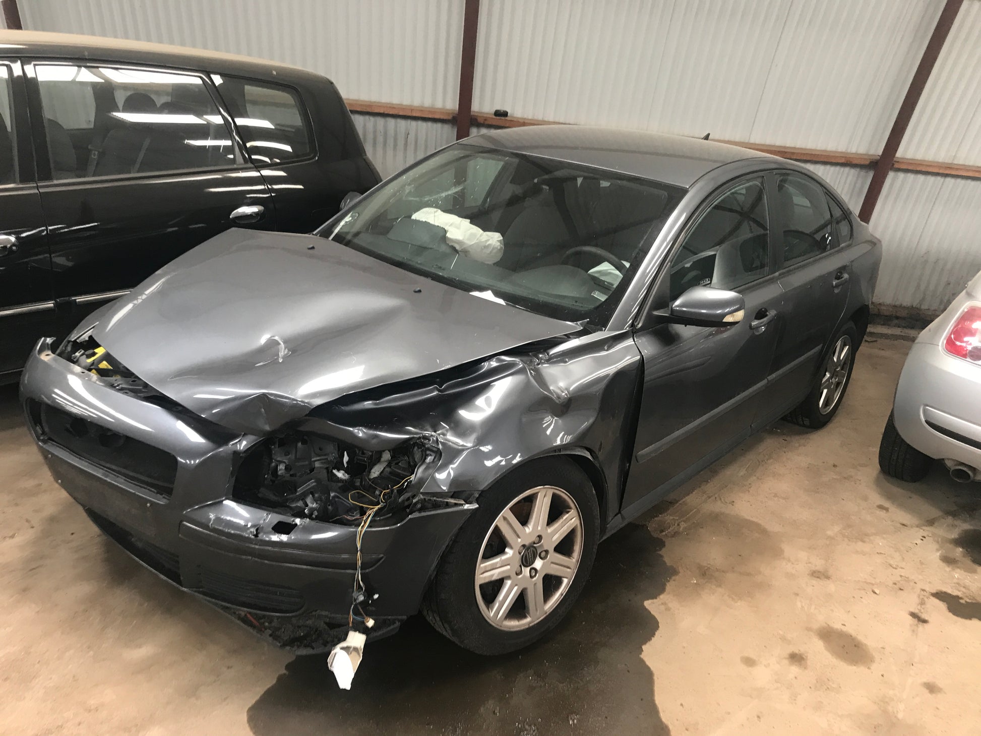 Volvo S40/V50 Pluk-Selv-Bil Med OEM Nr. Ophugger Fra Volvo Ophugger