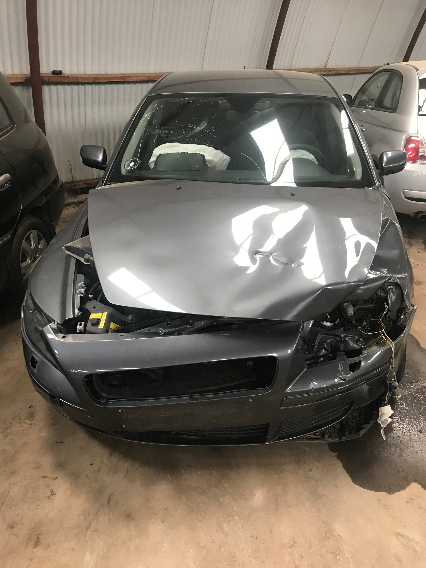 Volvo S40/V50 Pluk-Selv-Bil Med OEM Nr. Ophugger Fra Volvo Ophugger