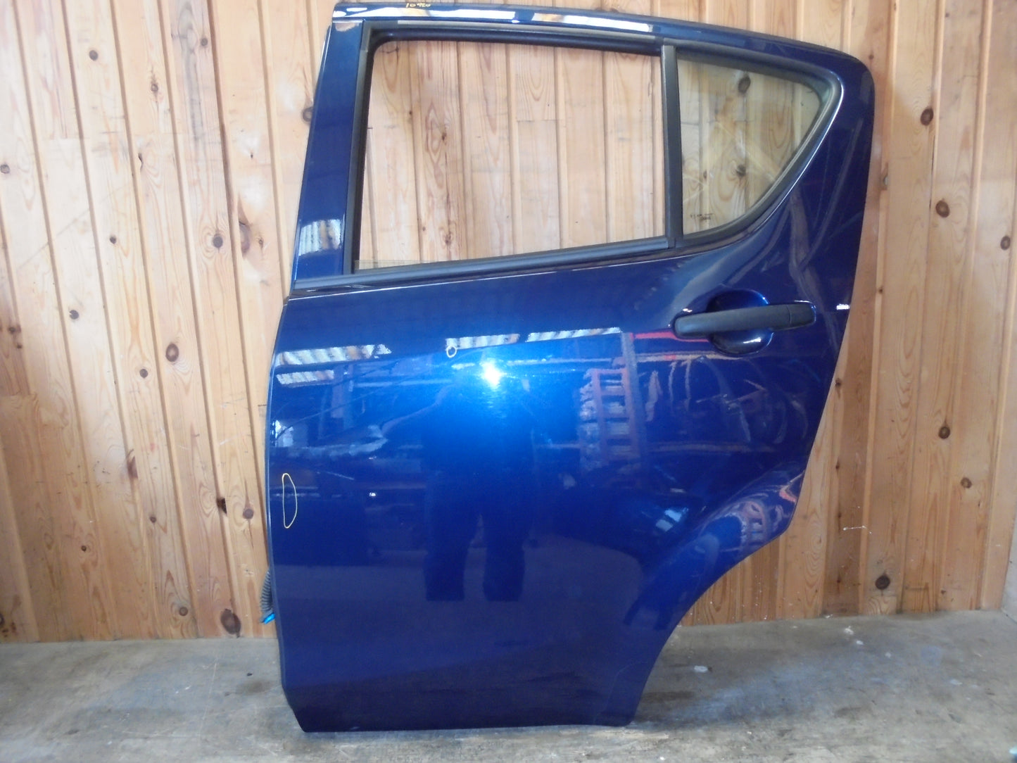 Opel Agila B Bagdør V Med OEM Nr. 93193293 Fra Opel Ophugger