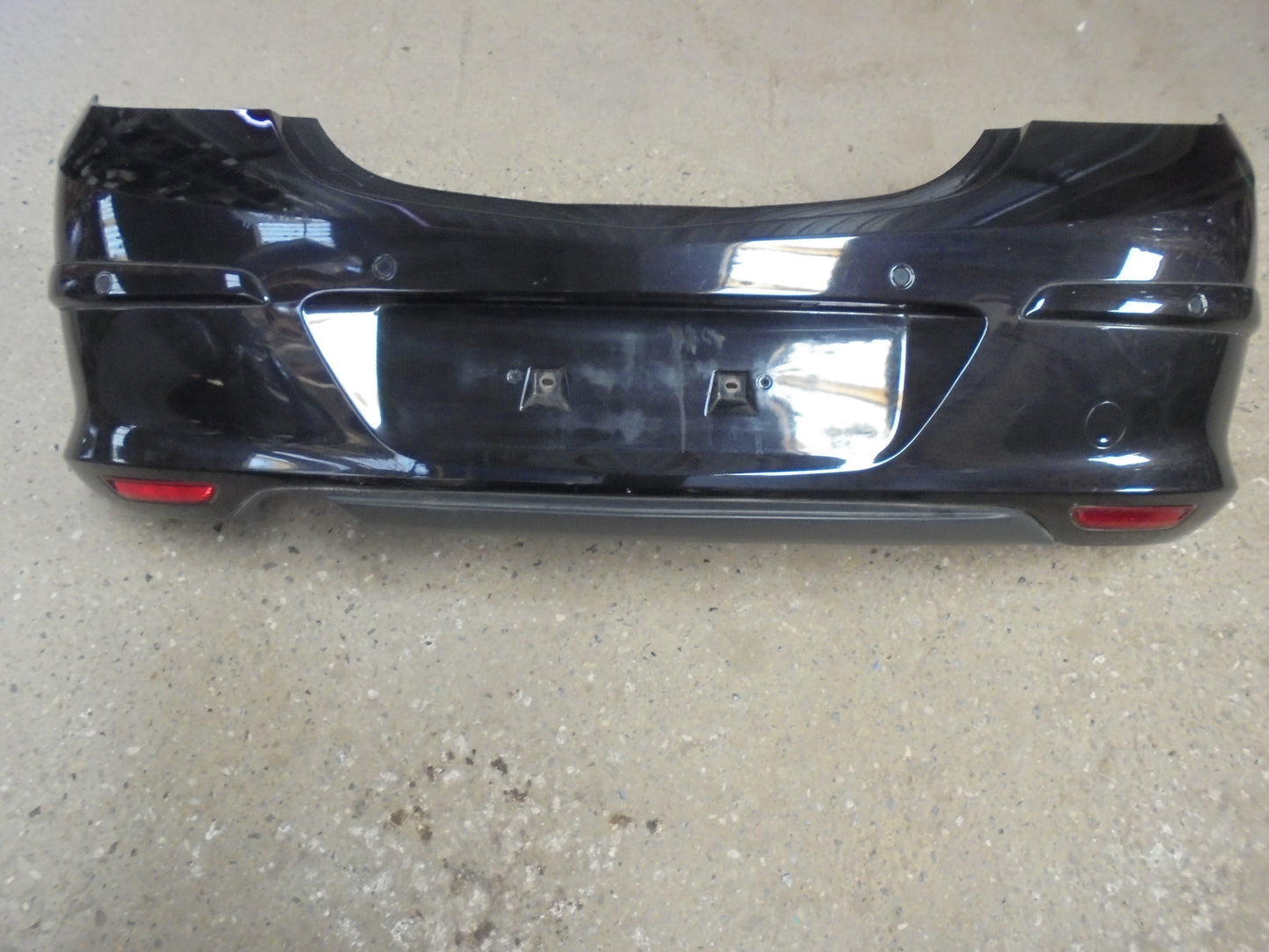 Opel Astra H Bagkofanger Med OEM Nr. 24460512 Fra Opel Ophugger