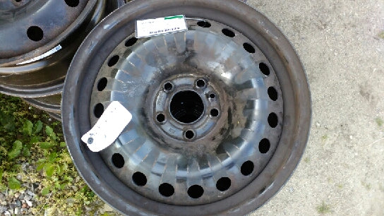 Alfa Romeo Alfa 159 Fælge Sæt Med OEM Nr. Ophugger Fra Alfa Romeo Ophugger