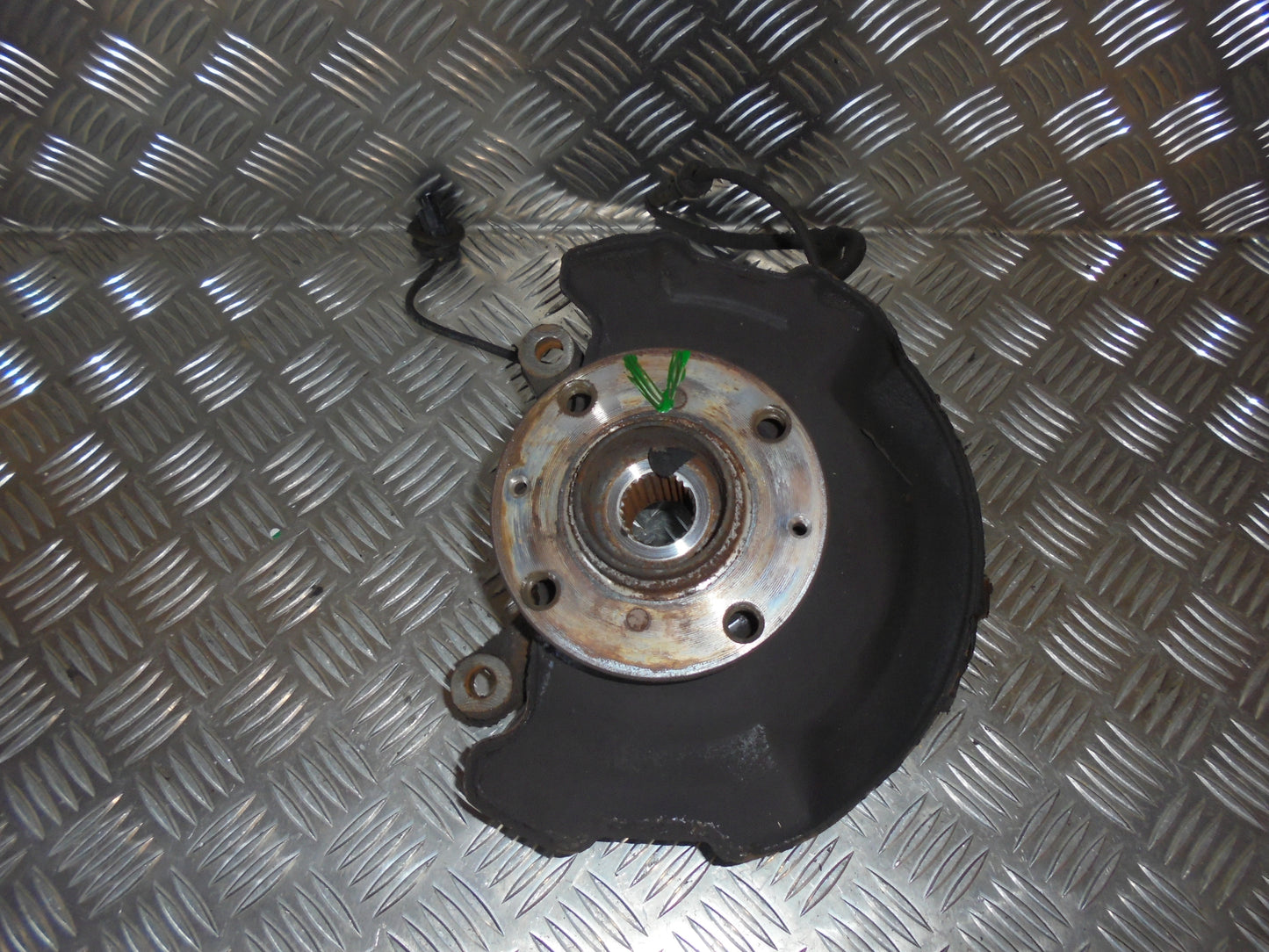 Opel Agila B Spindel For V Med OEM Nr. 93195057 Fra Opel Ophugger