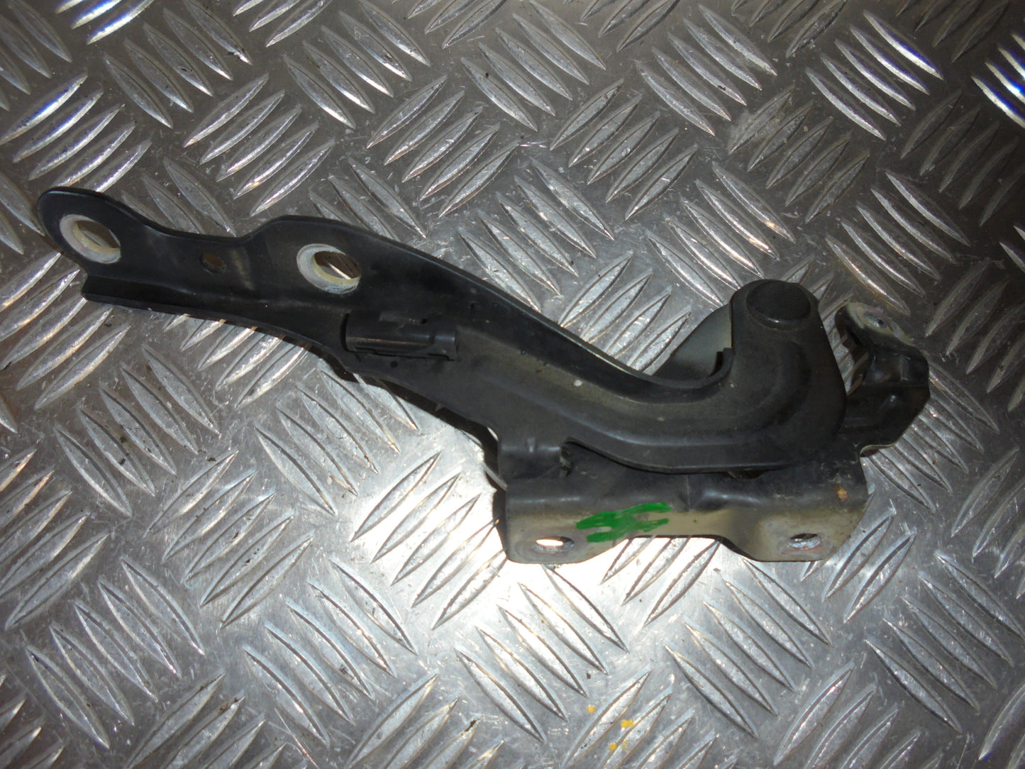 Chevrolet Spark Hjelmhængsel Med OEM Nr. Ophugger Fra Chevrolet Ophugger