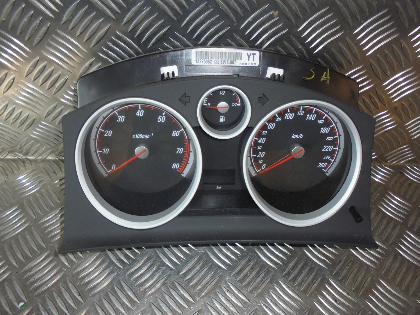 Opel Astra H Speedometer - Instrument Med OEM Nr. 13225970 Fra Opel Ophugger