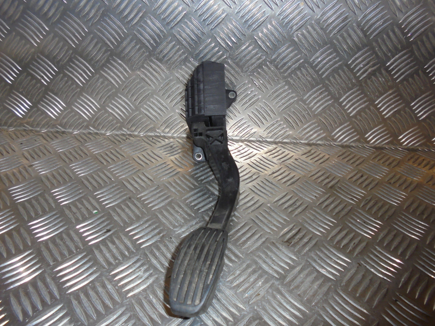 Fiat 500 Speederpedal Med OEM Nr. Ophugger Fra Fiat Ophugger