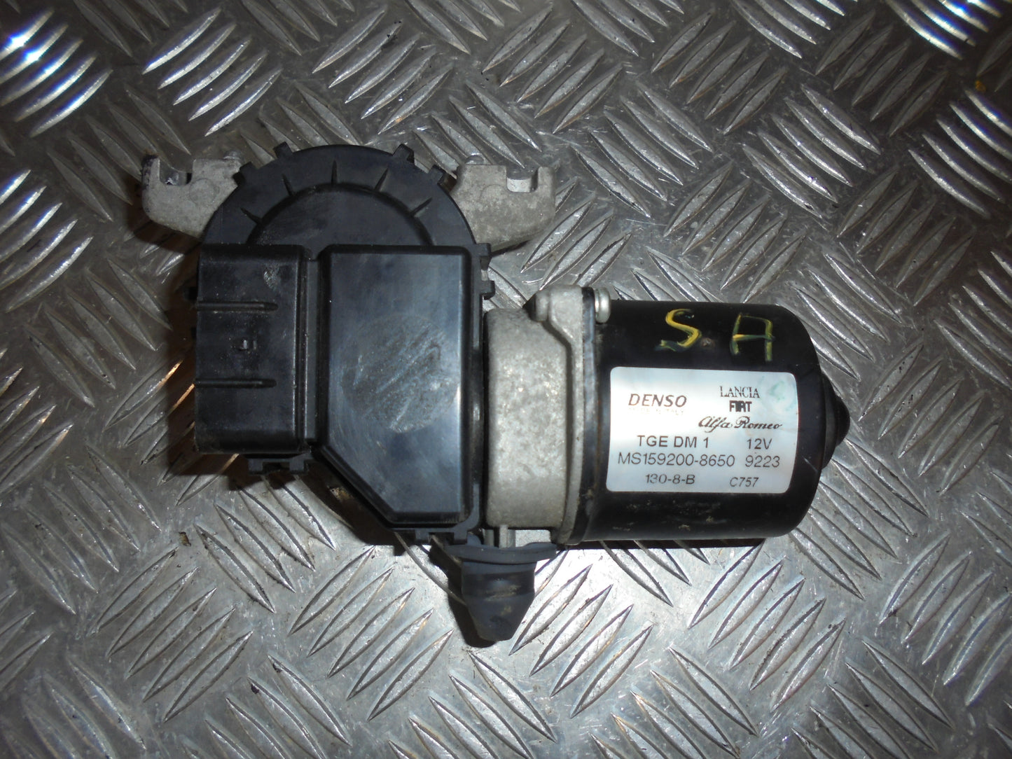 Fiat 500 Viskermotor Med OEM Nr. MS1592008650 Fra Fiat Ophugger