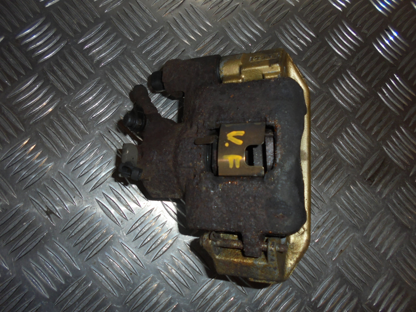 Fiat 500 Bremsekaliber VF Med OEM Nr. Ophugger Fra Fiat Ophugger