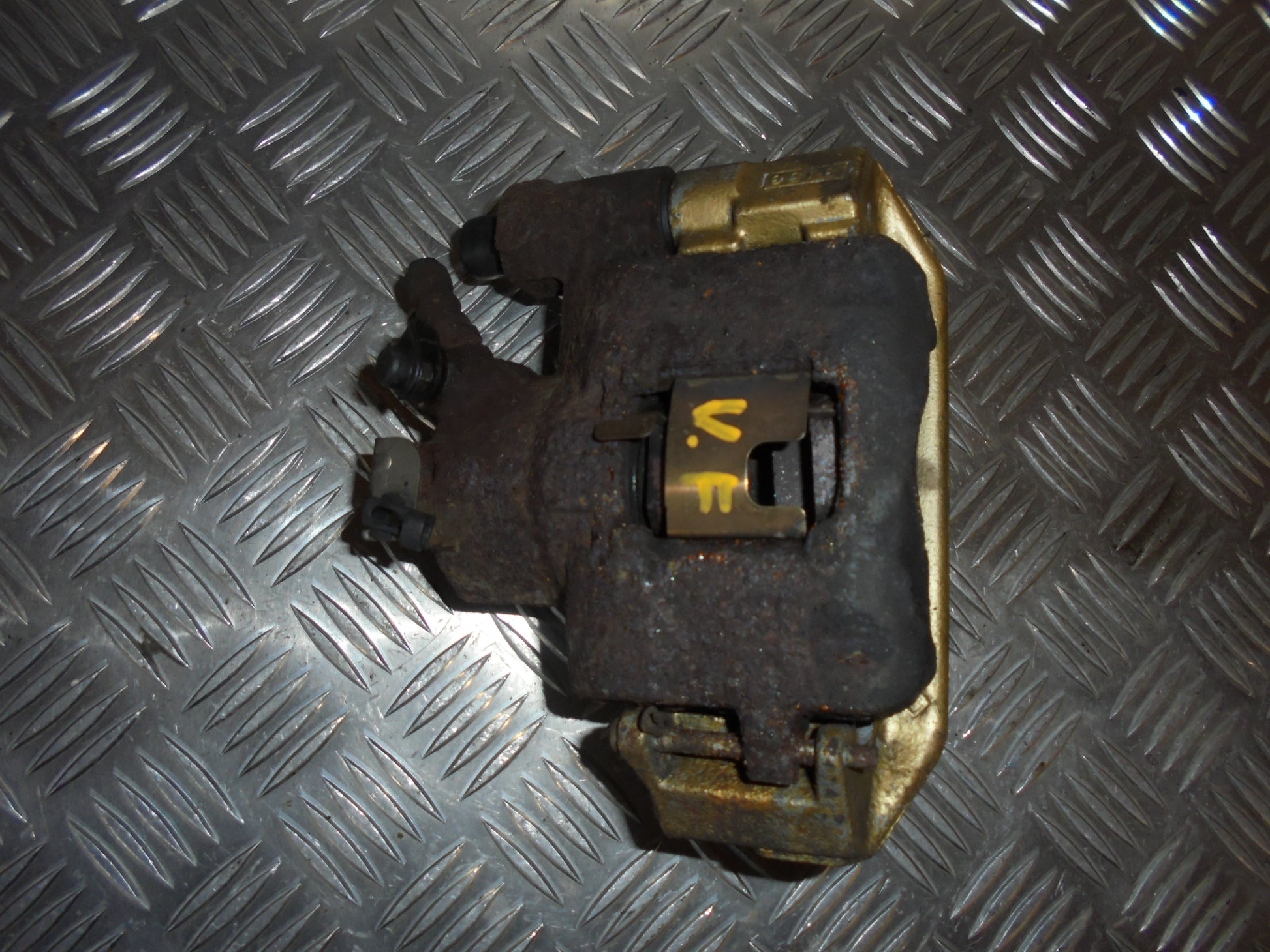 Fiat 500 Bremsekaliber VF Med OEM Nr. Ophugger Fra Fiat Ophugger