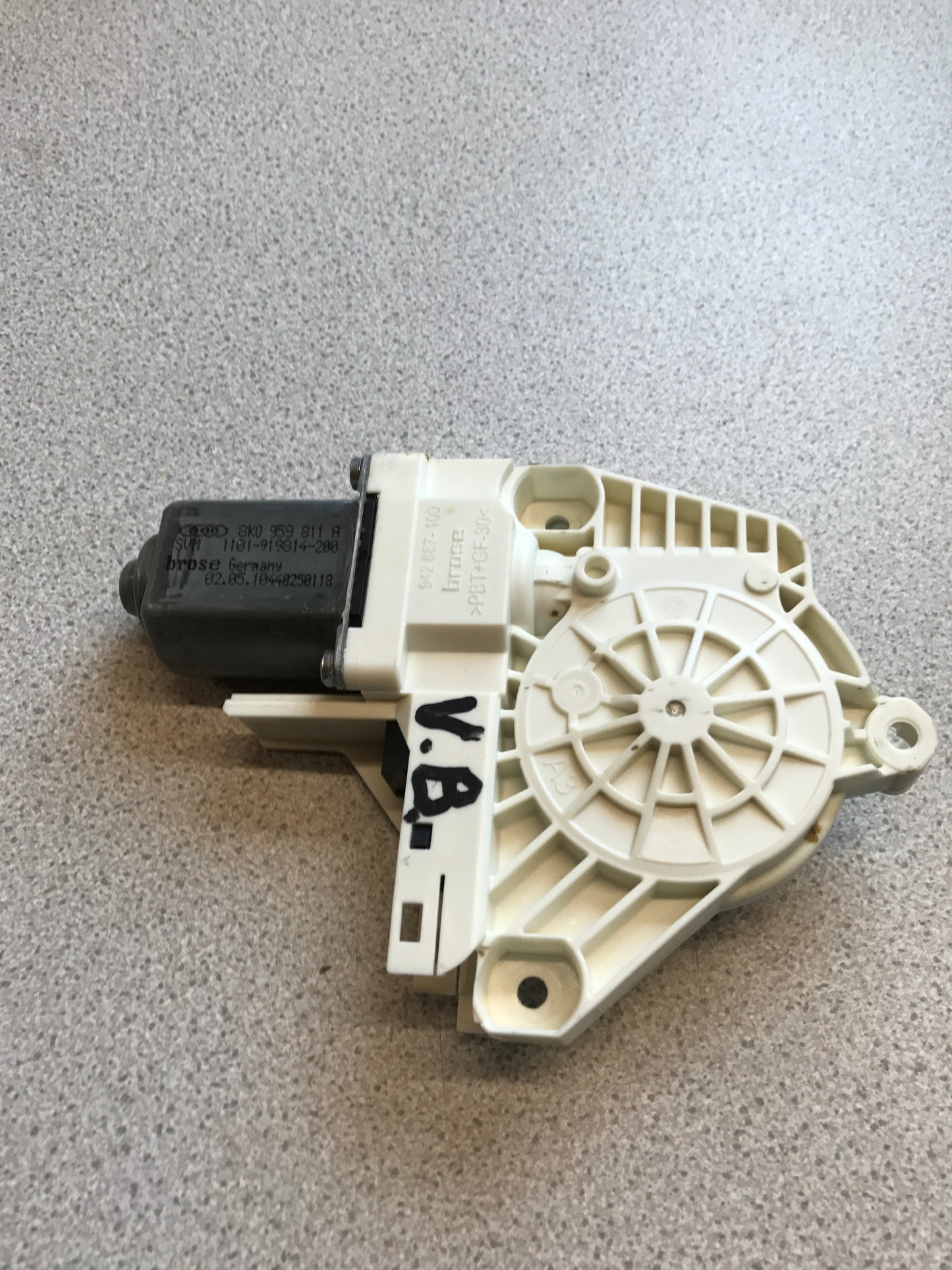 Audi A4 8K Rudemotor - Rudehejs Med OEM Nr. 8K0959811A Fra Audi Ophugger