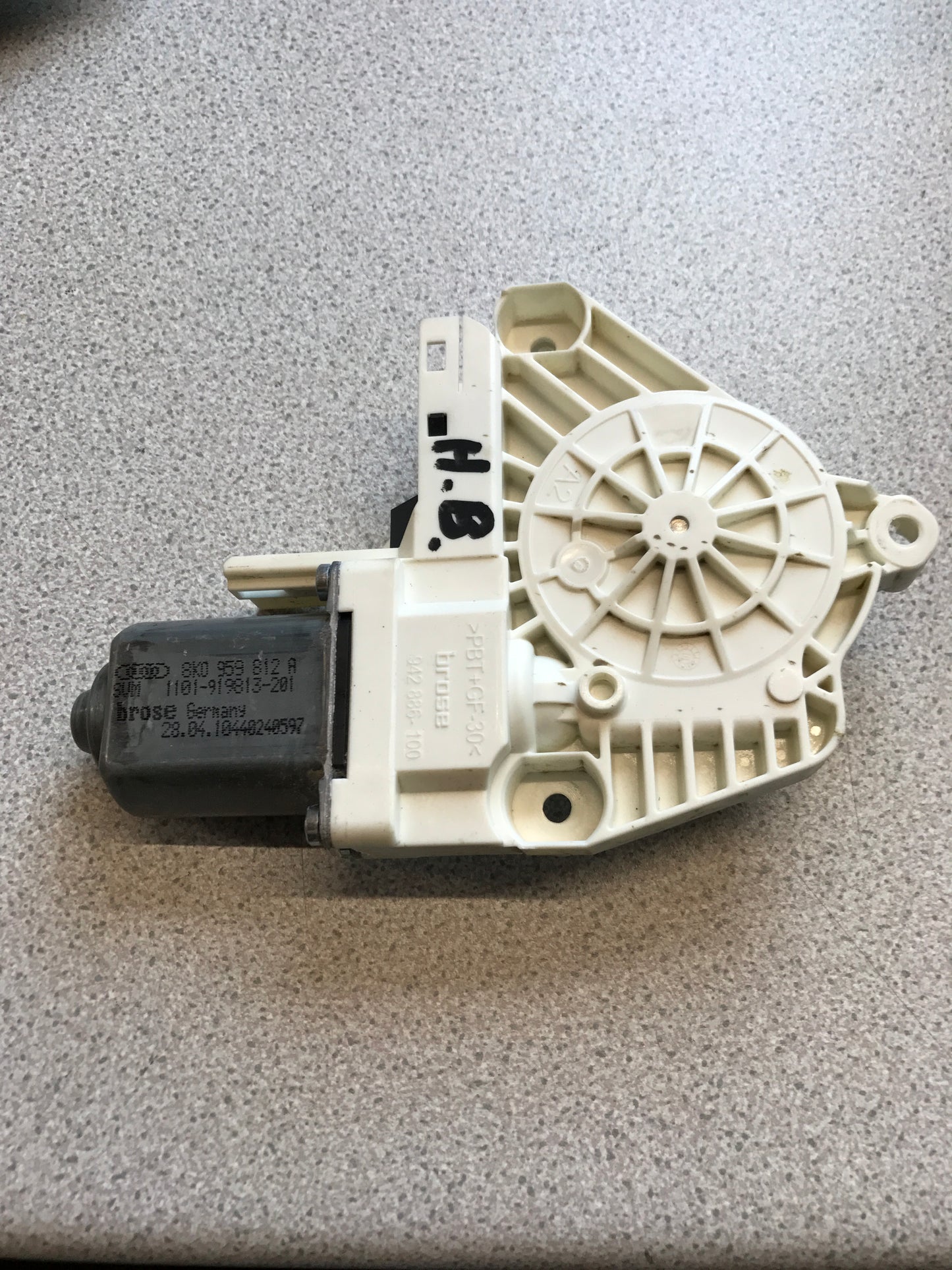 Audi A4 Rudemotor - Rudehejs Med OEM Nr. 8K0959812A Fra Audi Ophugger