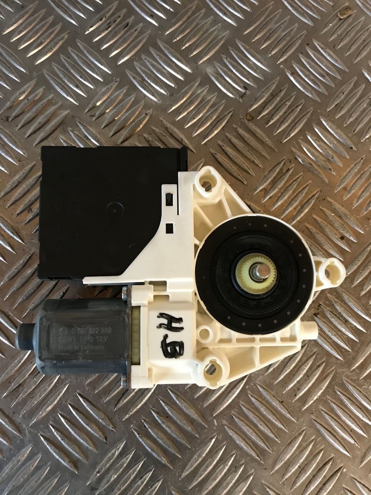 Audi A4 Rudemotor - Rudehejs Med OEM Nr. 8P4959802E Fra Audi Ophugger