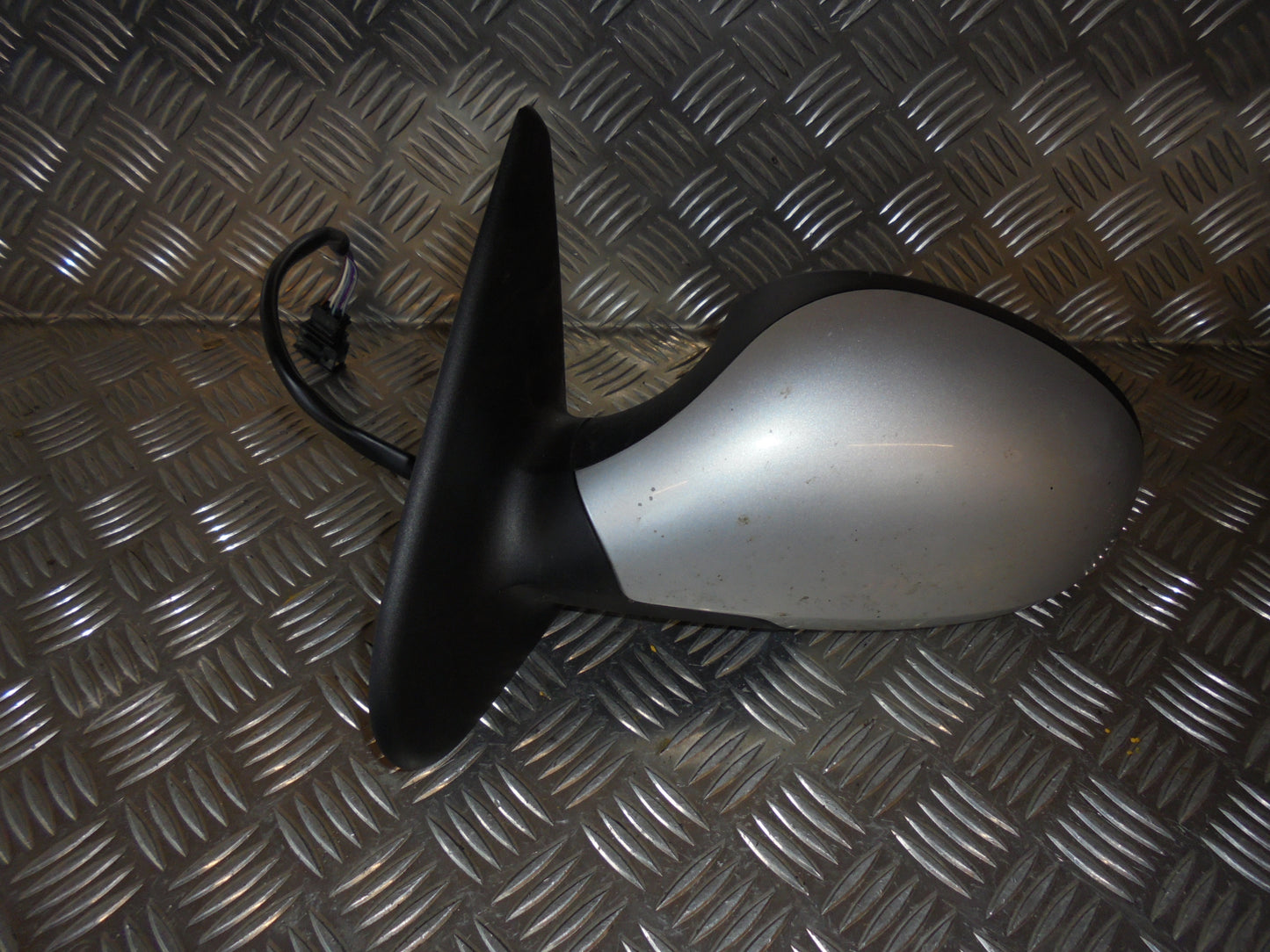 Seat Toledo Sidespejl Med OEM Nr. Ophugger Fra Seat Ophugger