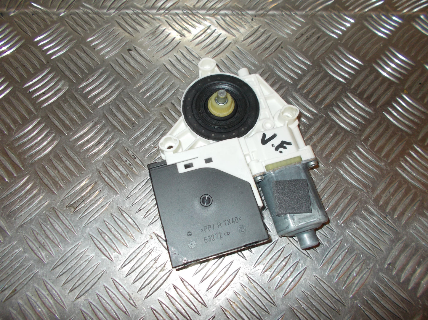 Audi A4 Rudemotor - Rudehejs Med OEM Nr. 8P0959802K Fra Audi Ophugger