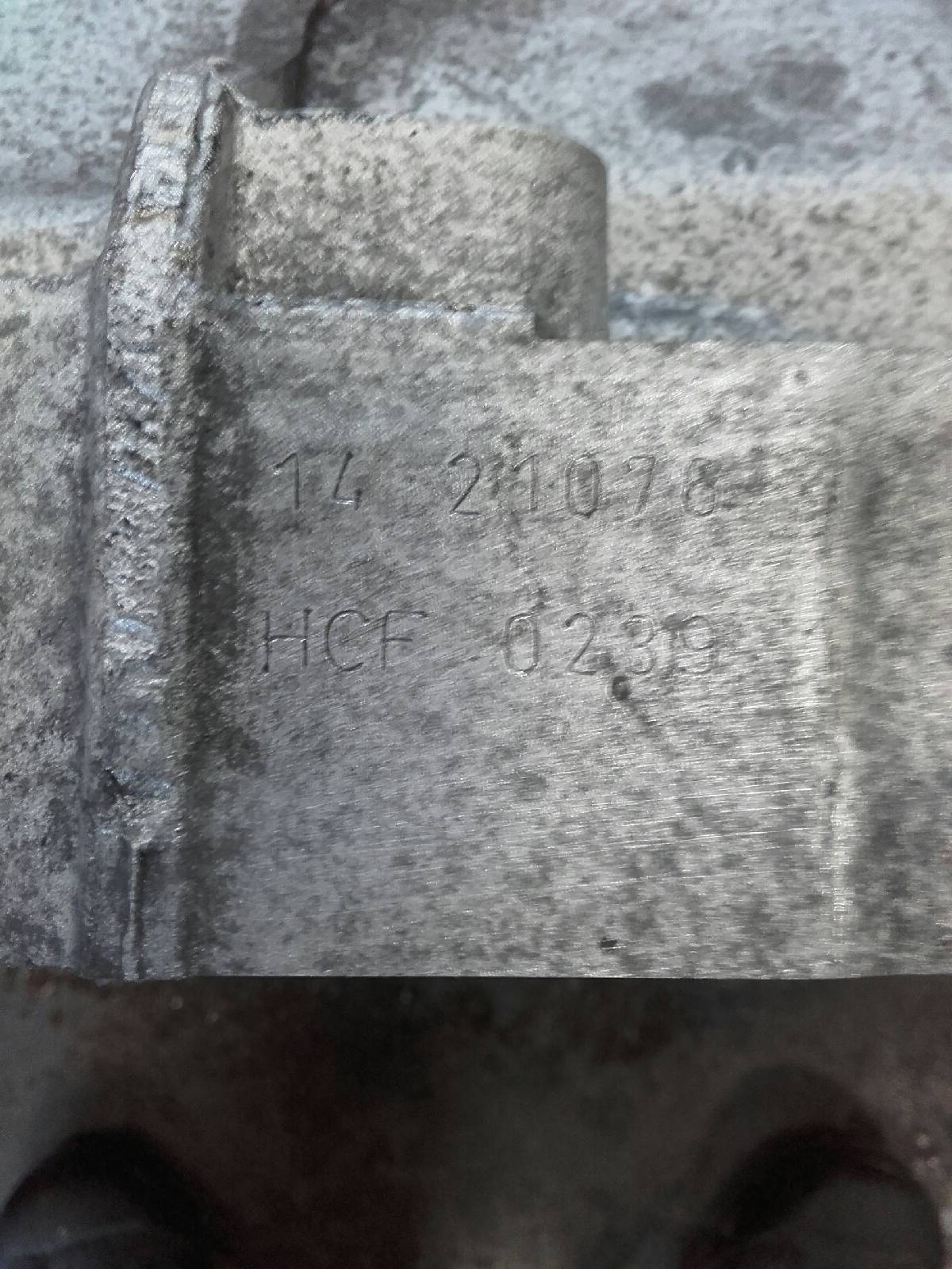 Audi A4 Gearkasse 6 Trin Med OEM Nr. HCF Fra Audi Ophugger