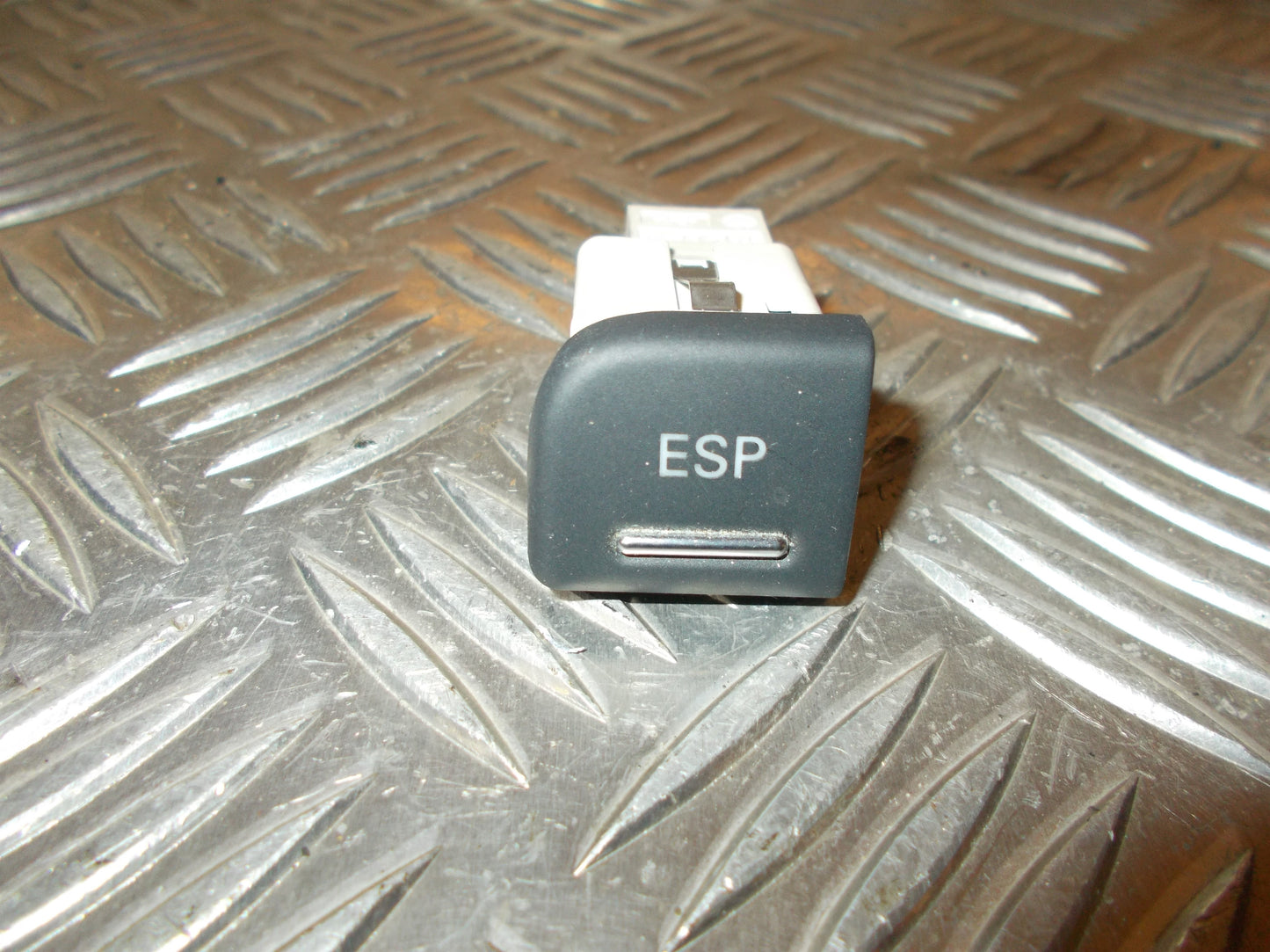 Audi A4 Esp Div. Dele Med OEM Nr. 8E1927134C Fra Audi Ophugger