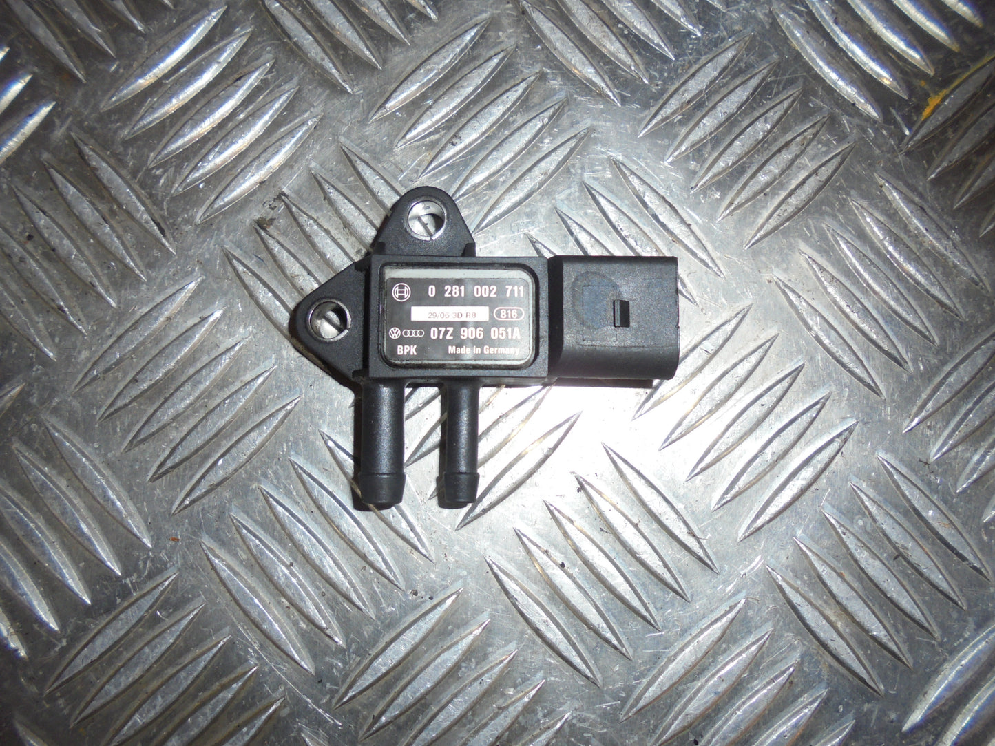 Audi A4 Map Sensor Med OEM Nr. 03G906051M Fra Audi Ophugger