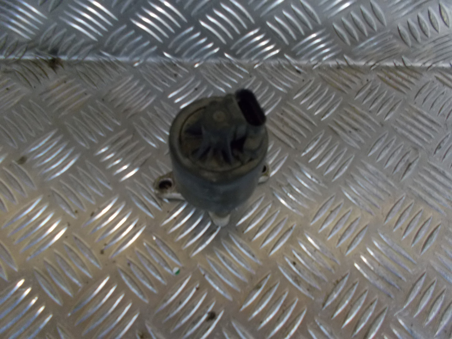 Opel Corsa B Egr Ventil Med OEM Nr. Ophugger Fra Opel Ophugger