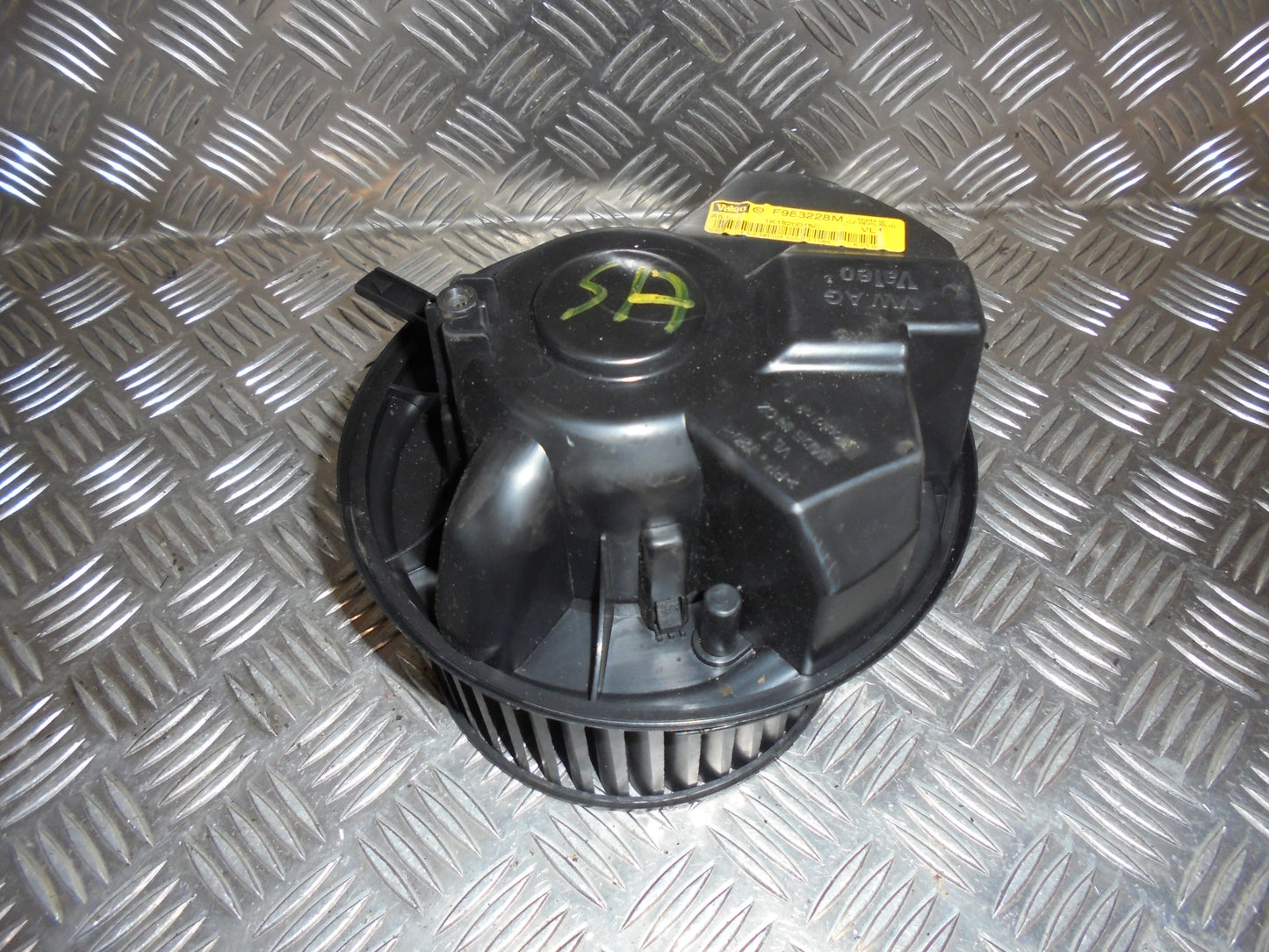 Seat Altea Varmeblæser Med OEM Nr. 1K1820015C Fra Seat Ophugger