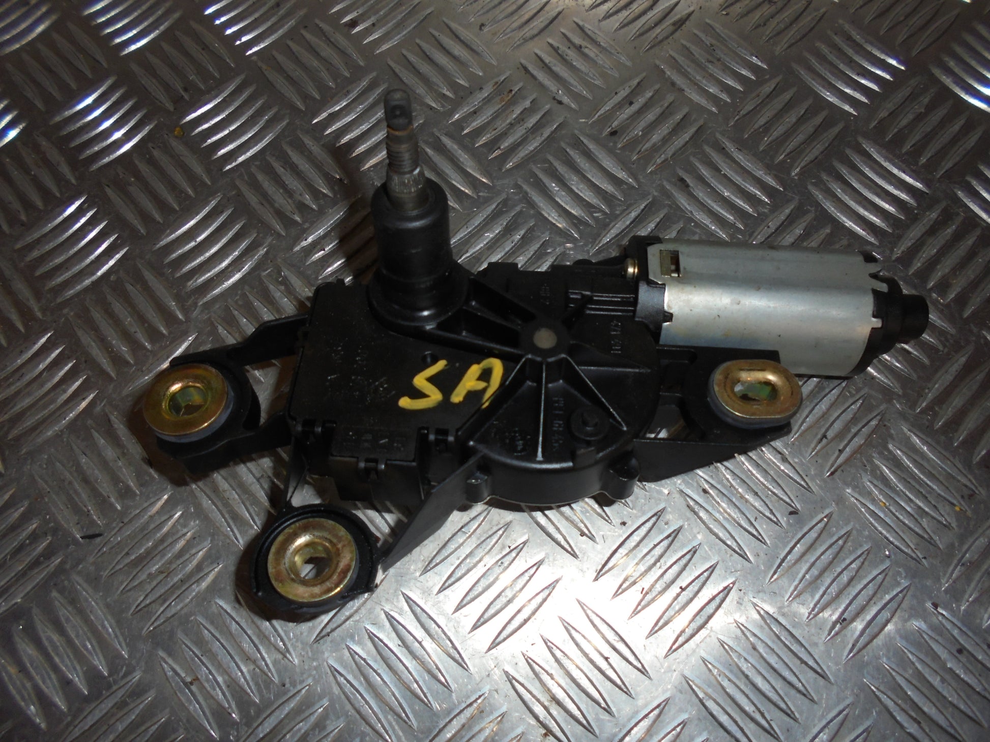 Seat Altea Bagrudevisker Motor Med OEM Nr. Ophugger Fra Seat Ophugger
