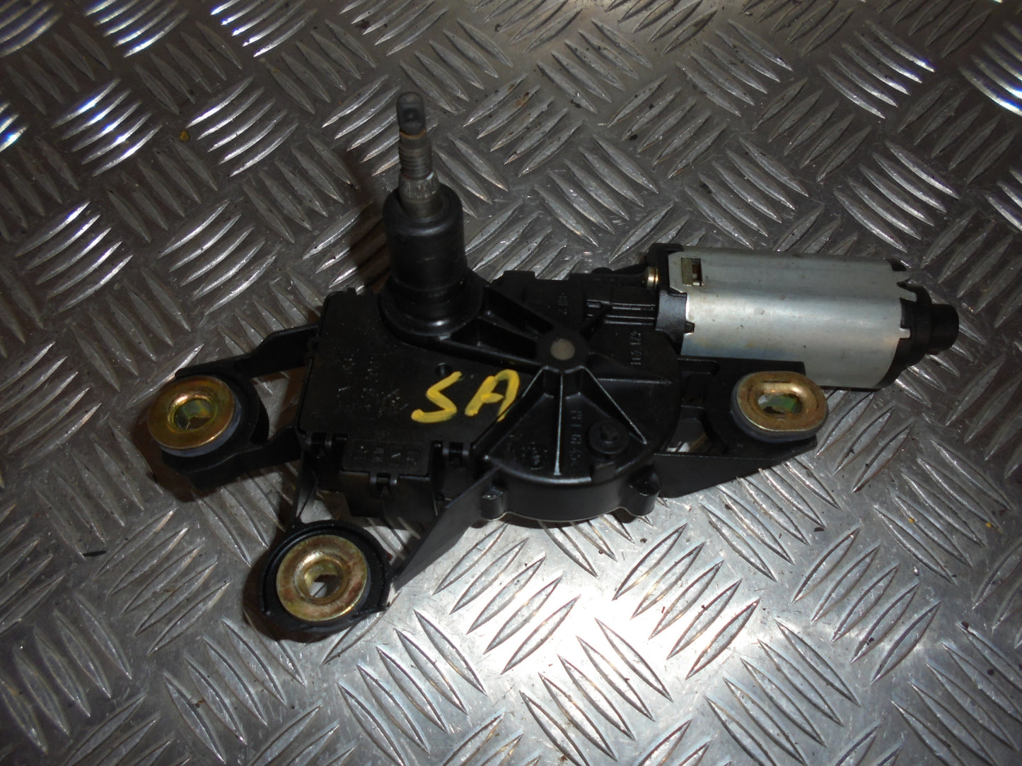 Seat Altea Bagrudevisker Motor Med OEM Nr. Ophugger Fra Seat Ophugger