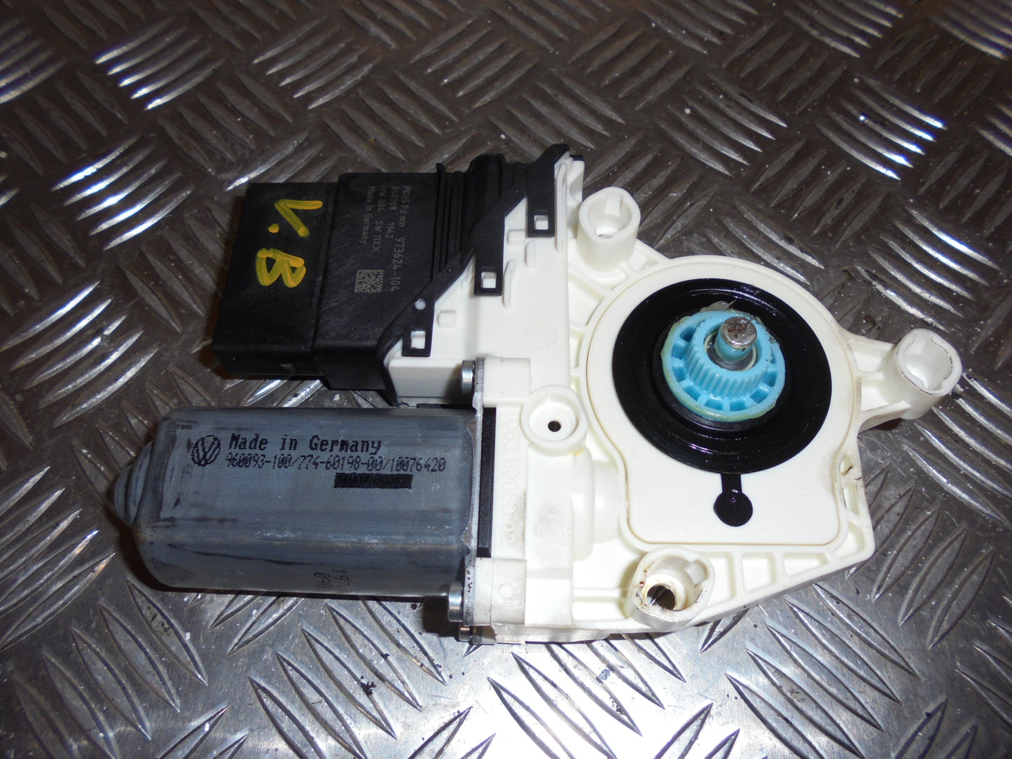 VW Passat 3C Rudemotor - Rudehejs Med OEM Nr. 1K0959703P Fra VW Ophugger