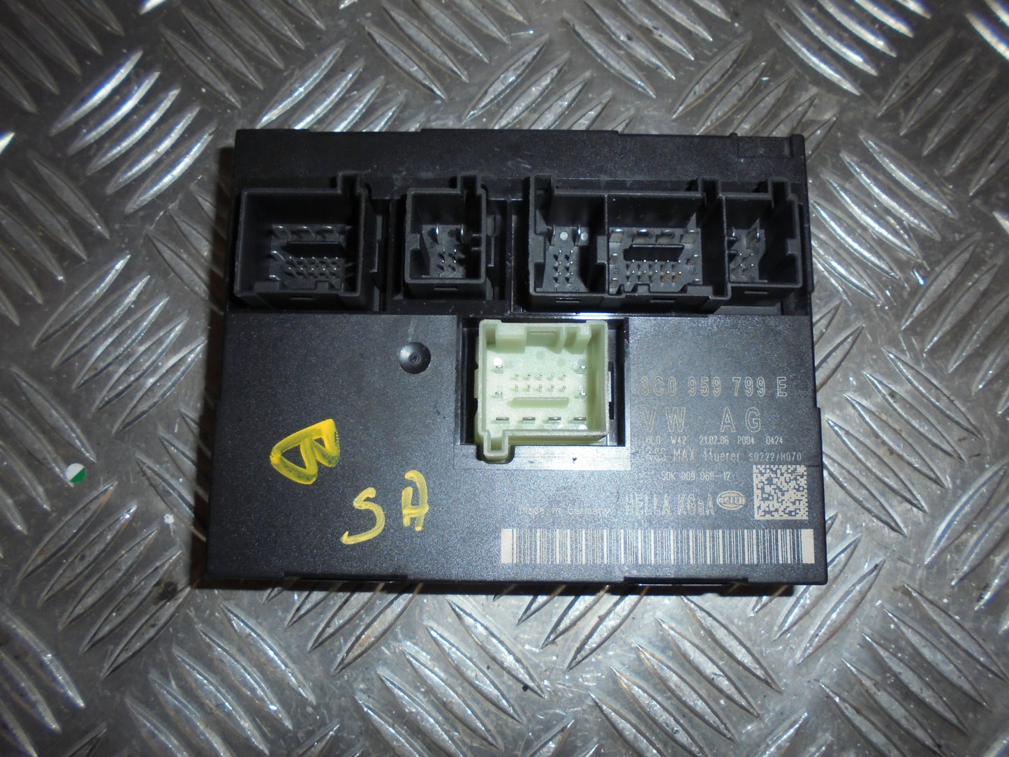 VW Passat 3C Bcm / Komfortkomputer Med OEM Nr. 3C0959799HZ02 Fra VW Ophugger