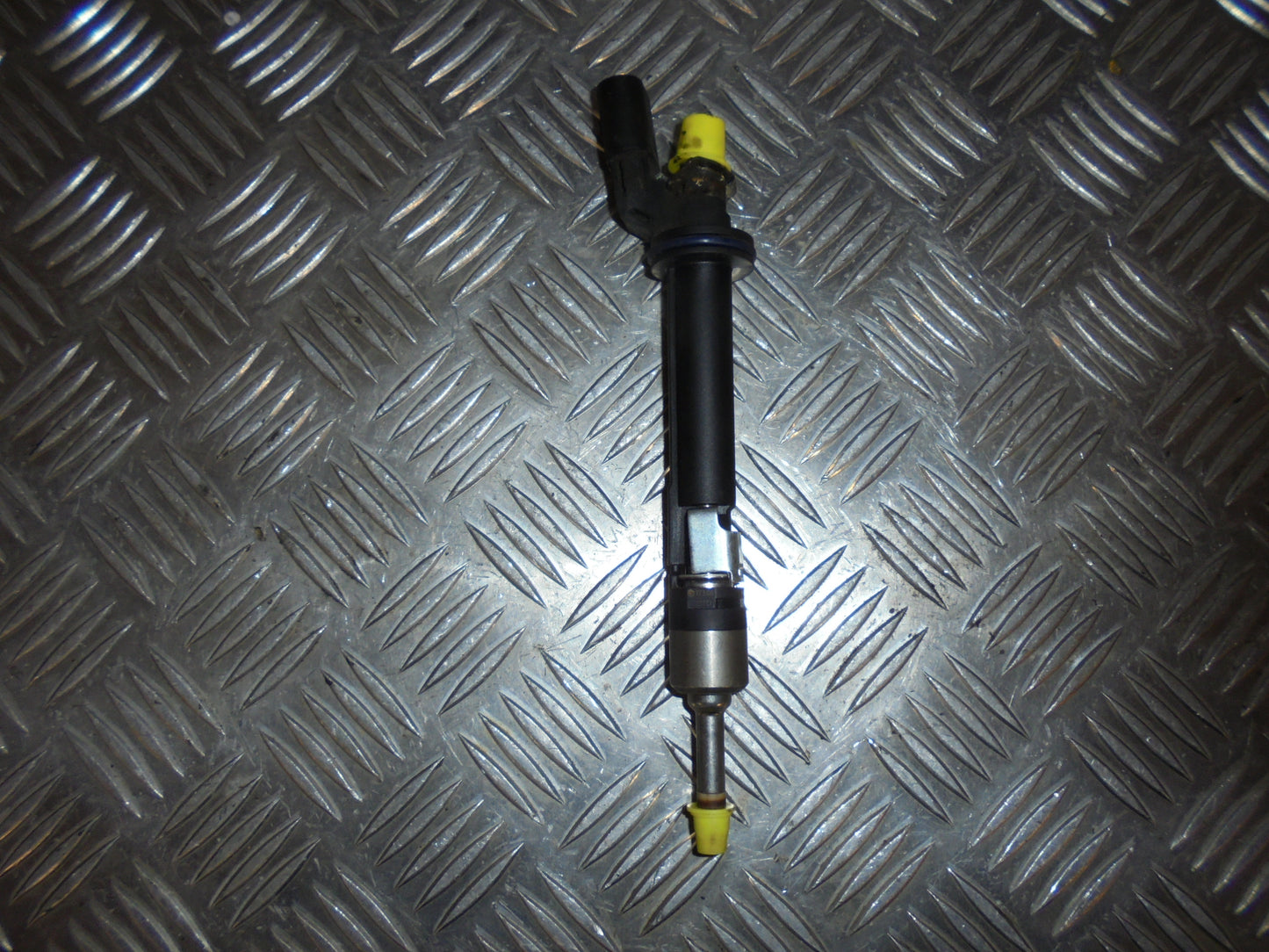VW Passat 3C Dyse Med OEM Nr. 03H906036A Fra VW Ophugger