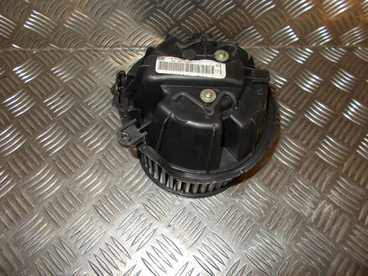 Citroen C3 Varmeblæser Med OEM Nr. Ophugger Fra Citroen Ophugger