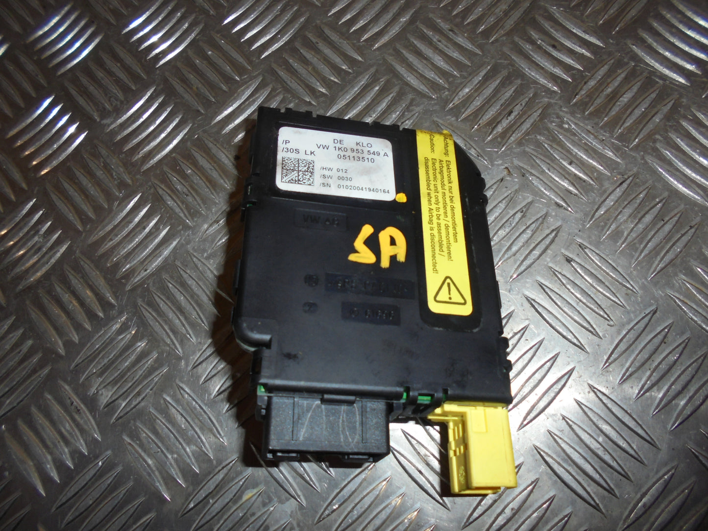 VW Caddy 2K Ratvinkelsensor Med OEM Nr. Ophugger Fra VW Ophugger