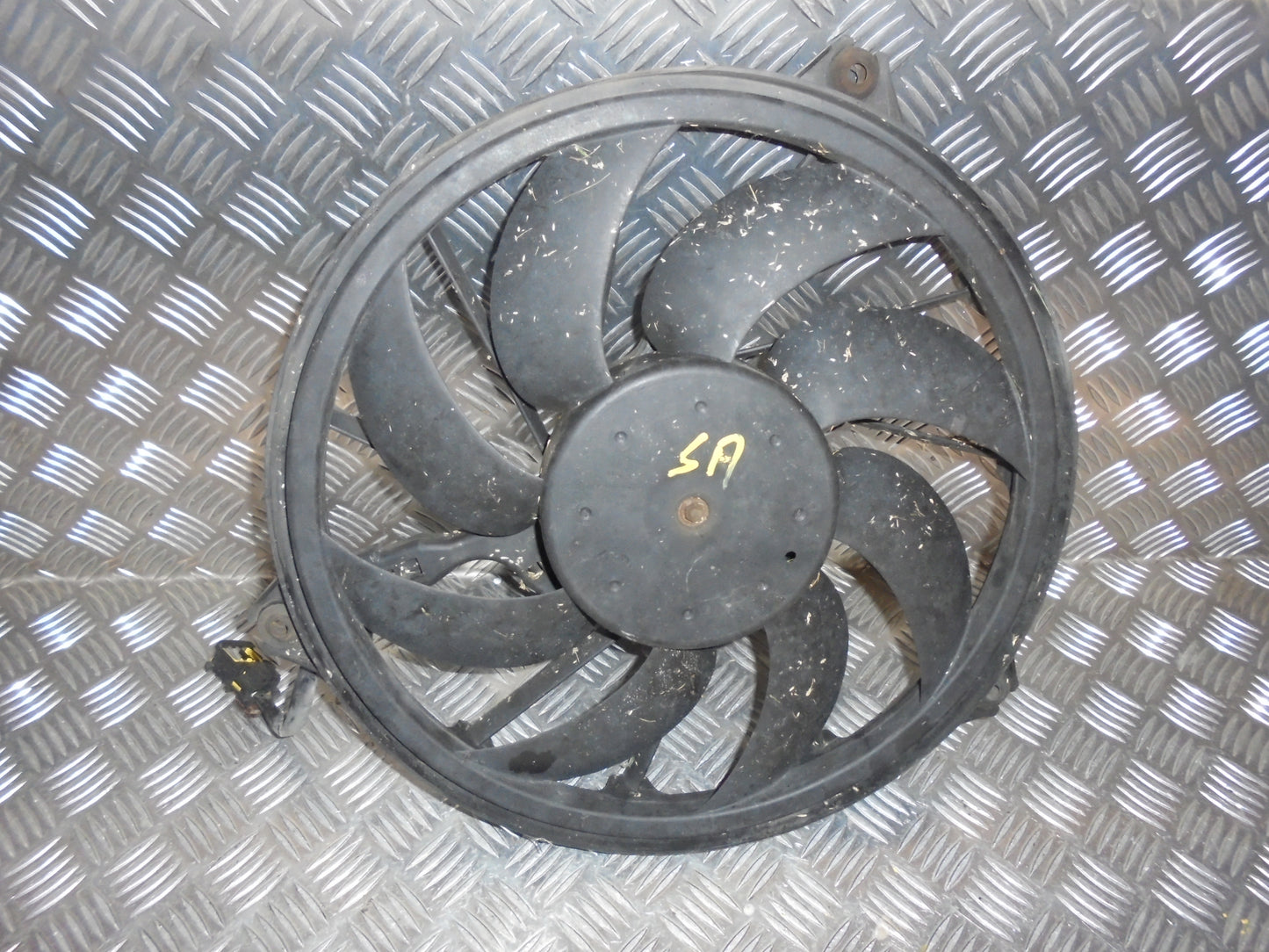 Peugeot 206+ Kølerblæser El Med OEM Nr. 1253R7 Fra Peugeot Ophugger