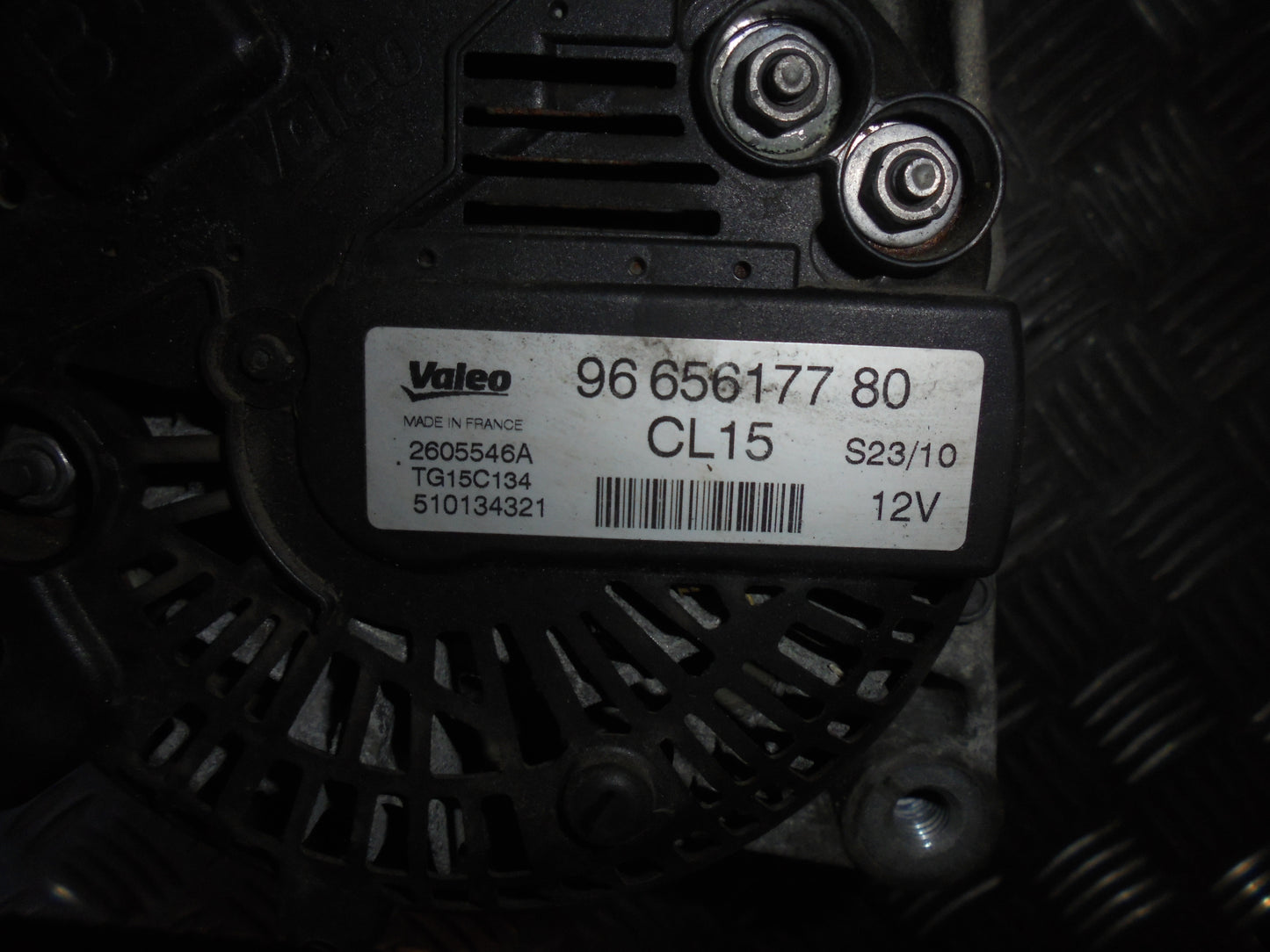 Peugeot 206+ Generator Med OEM Nr. 9665617780 Fra Peugeot Ophugger