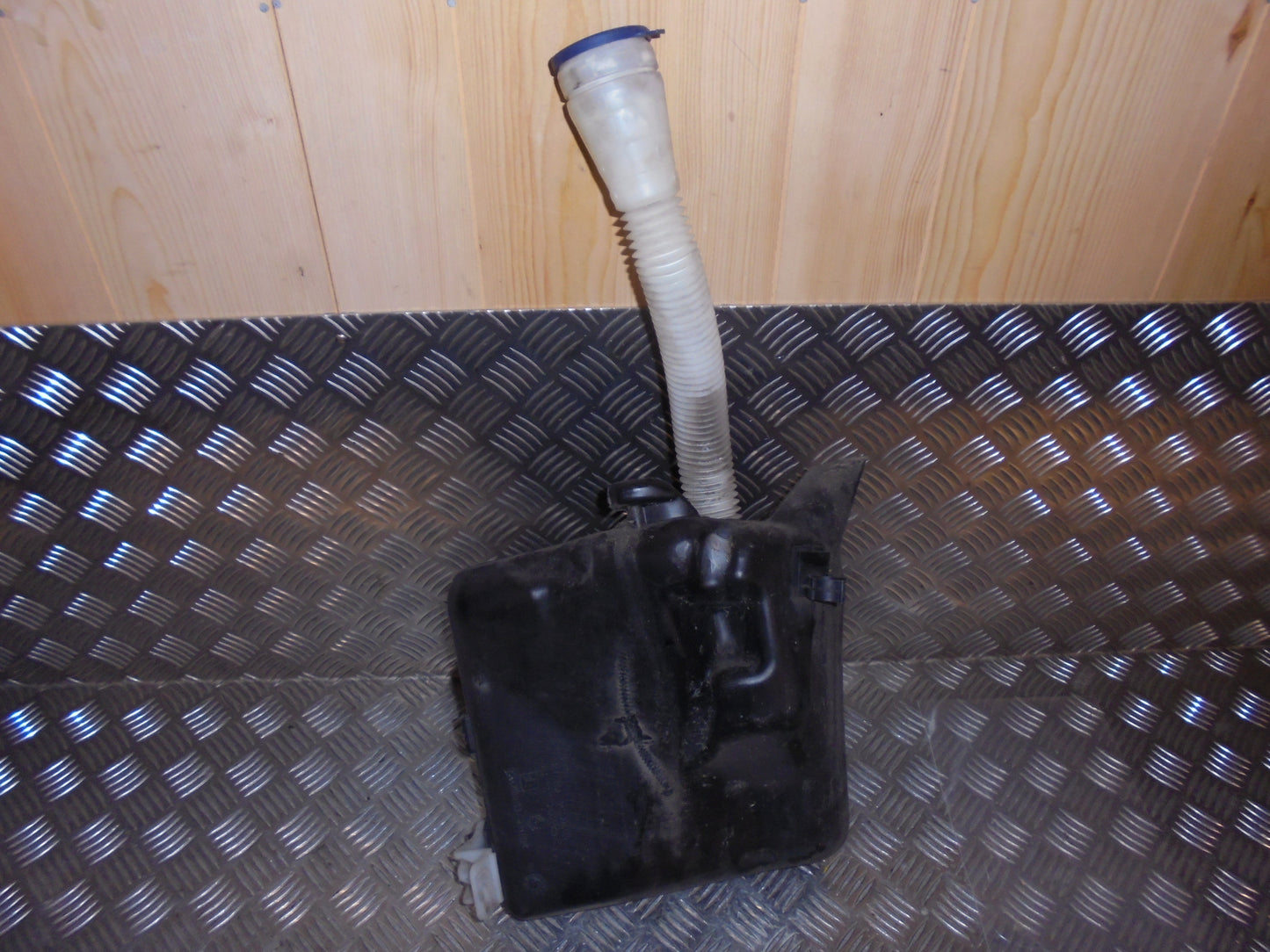 Citroen C4 Sprinkler M/Motor Med OEM Nr. Ophugger Fra Citroen Ophugger