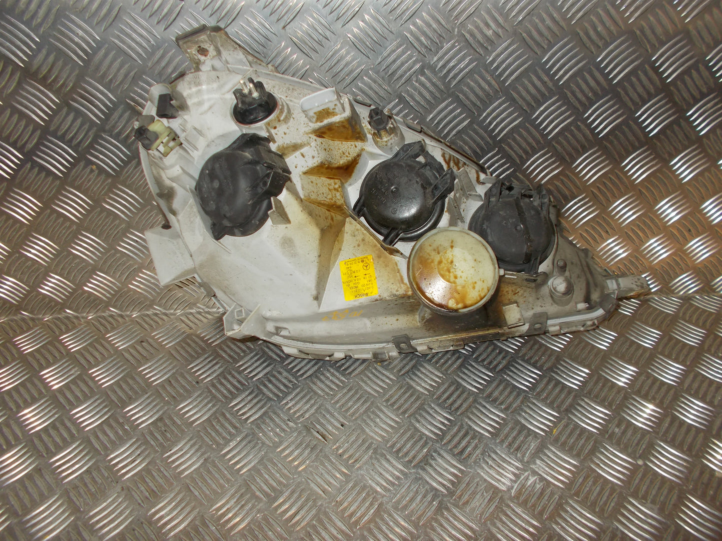 Mercedes A W168 Forlygte Med OEM Nr. Ophugger Fra Mercedes Ophugger