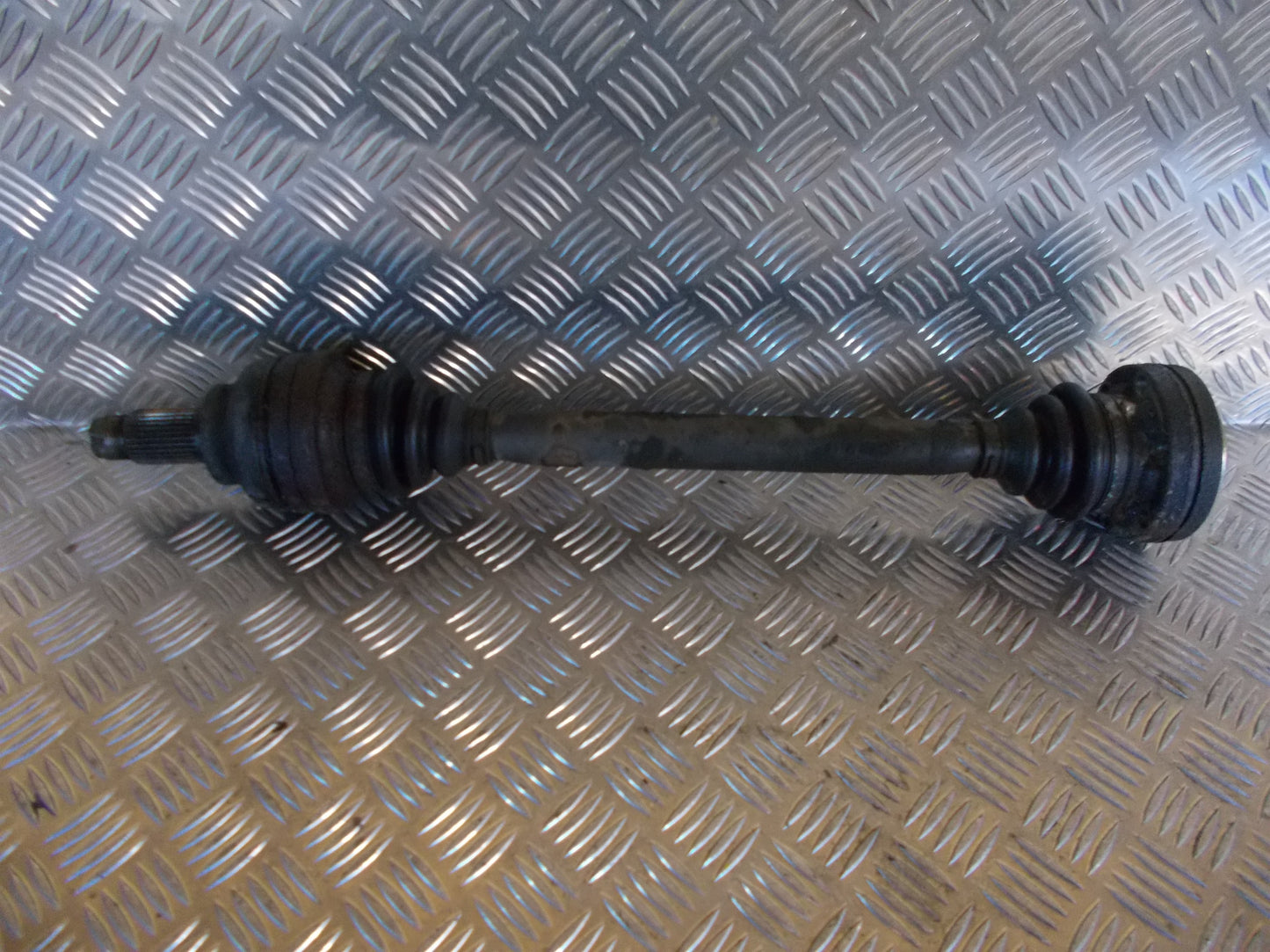 BMW 5-Serie E39 Trækaksel Bag H Med OEM Nr. Ophugger Fra BMW Ophugger