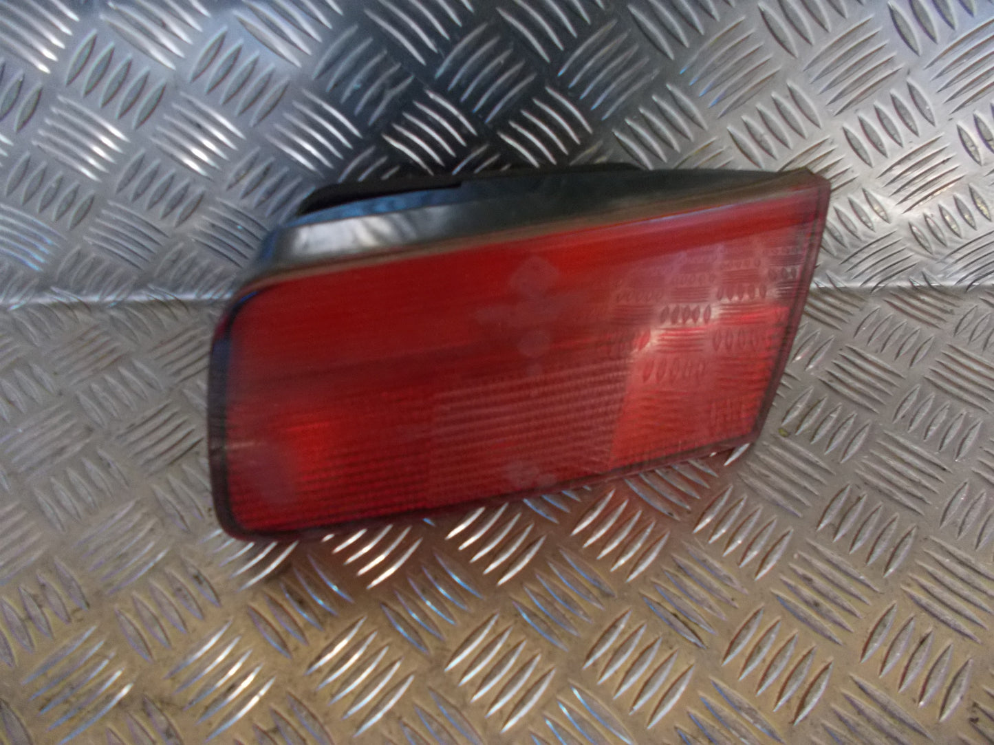 BMW 5-Serie E39 Baglygte Med OEM Nr. Ophugger Fra BMW Ophugger