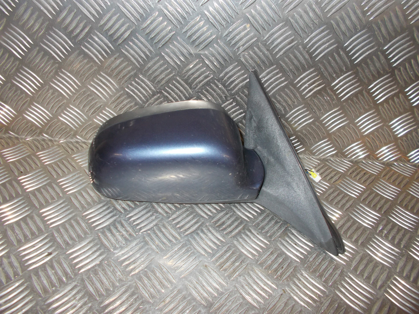 Mitsubishi Galant NEA5 Sidespejl Med OEM Nr. Ophugger Fra Mitsubishi Ophugger