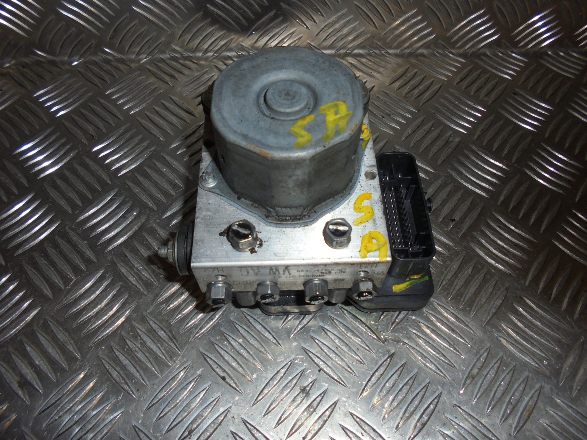 Seat Ibiza 6J Abs Pumpe Med OEM Nr. 6R061517AJ Fra Seat Ophugger