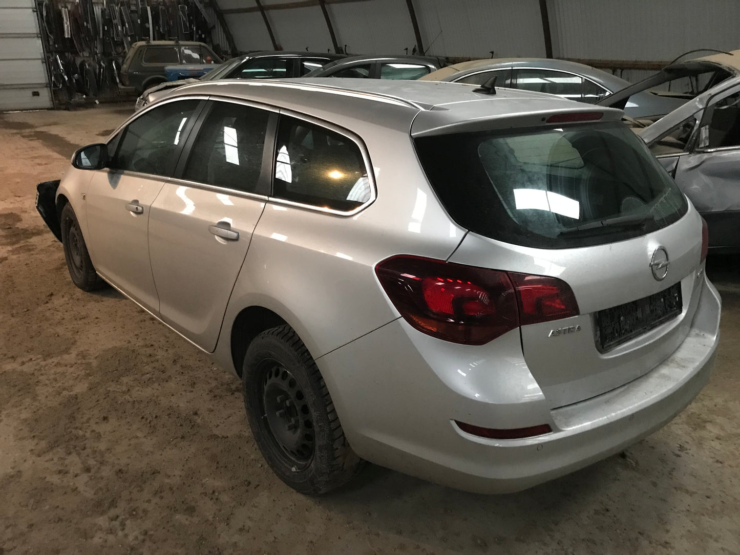 Opel Astra J Pluk-Selv-Bil Med OEM Nr. Ophugger Fra Opel Ophugger
