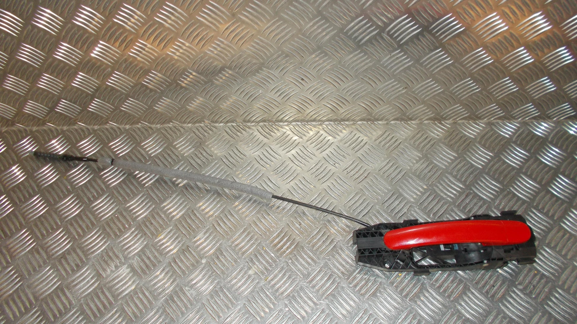 Seat Ibiza 6J Håndtag Udvendig Med OEM Nr. 5N0837205M Fra Seat Ophugger