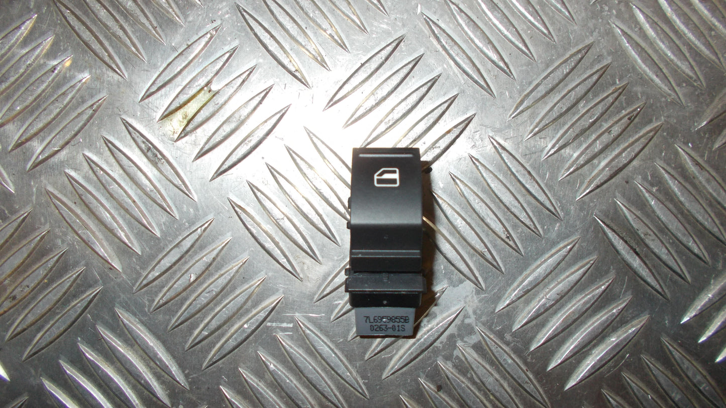 Seat Ibiza 6J Kontakt Rudehejs Med OEM Nr. 7L6959855B Fra Seat Ophugger