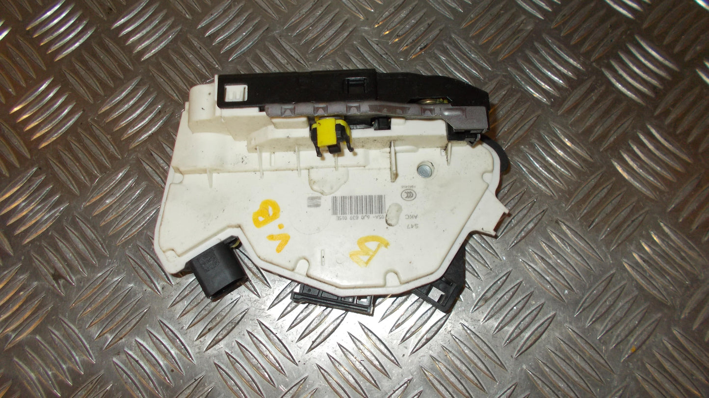 Seat Ibiza Dørlås Med OEM Nr. 5N1837016E Fra Seat Ophugger