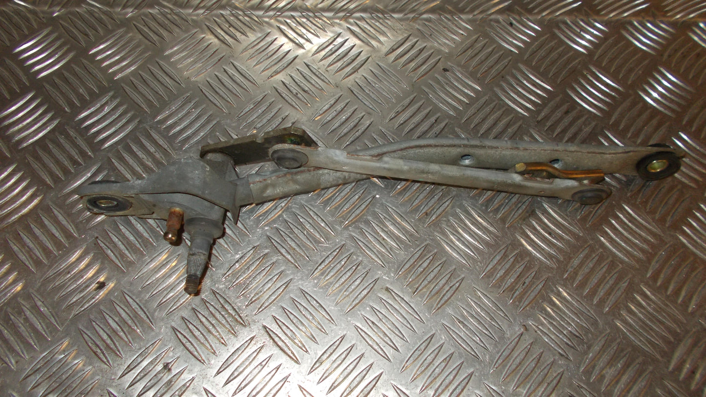 Peugeot 107 Viskertræk Med OEM Nr. 850100H011 Fra Peugeot Ophugger