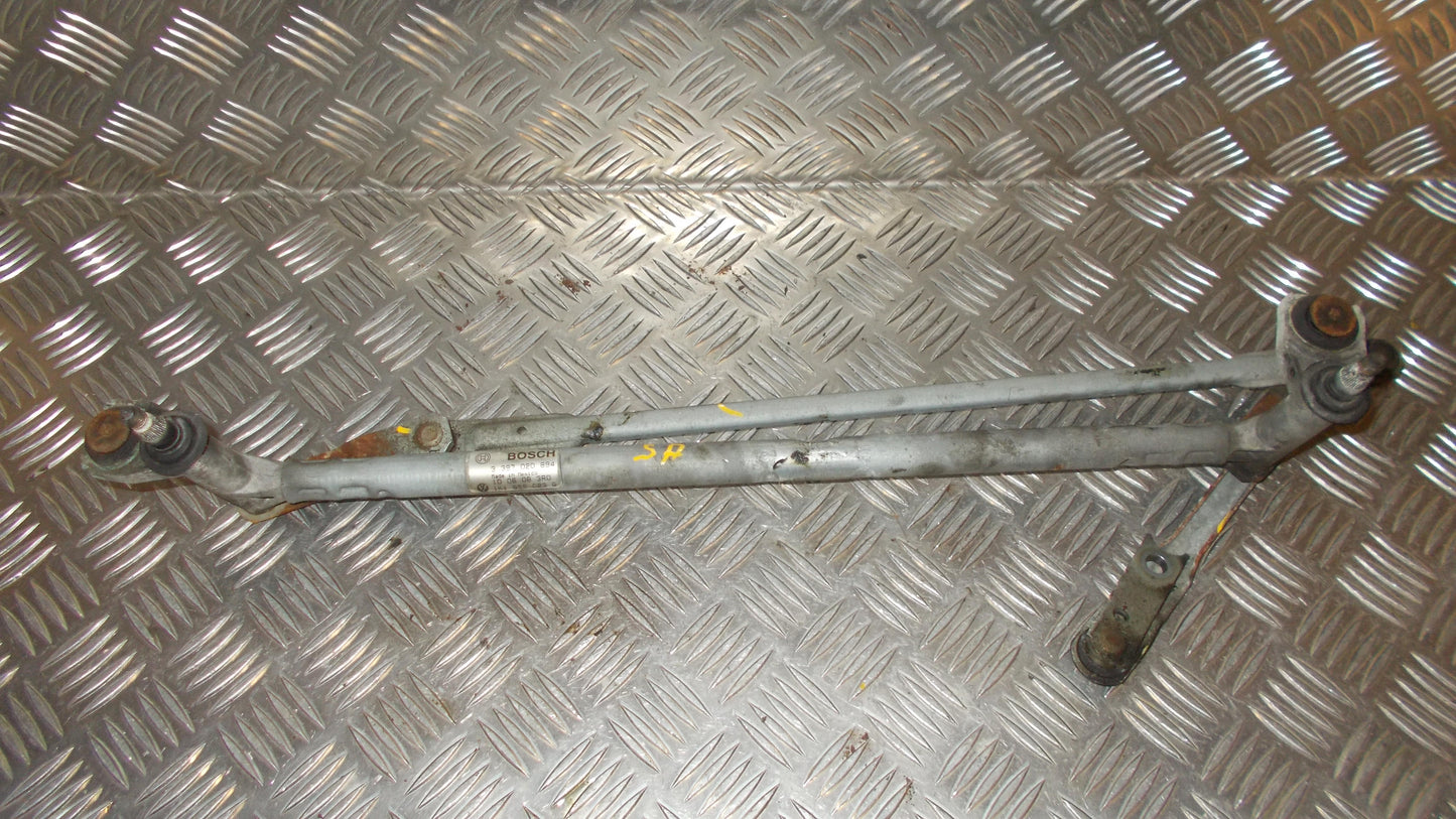 VW Golf 5 1K Viskertræk Med OEM Nr. 1K1955023G Fra VW Ophugger