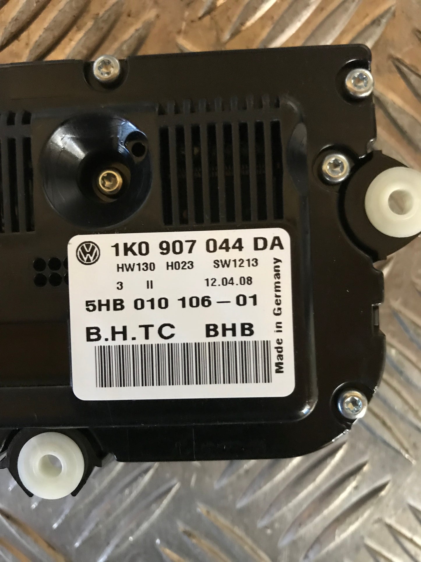 VW Golf 5 1K Varmeregulering Med OEM Nr. 1K0907044DA Fra VW Ophugger