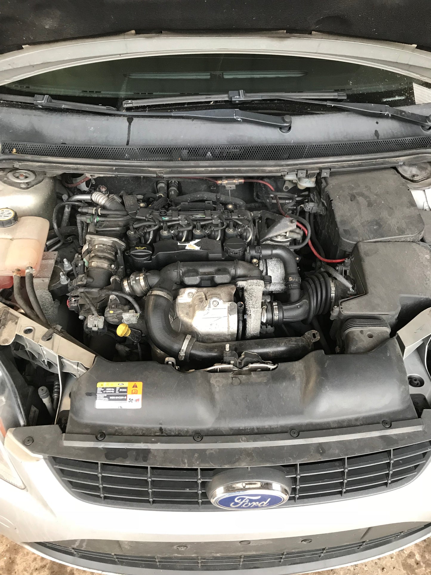 Ford Focus Pluk-Selv-Bil Med OEM Nr. Ophugger Fra Ford Ophugger